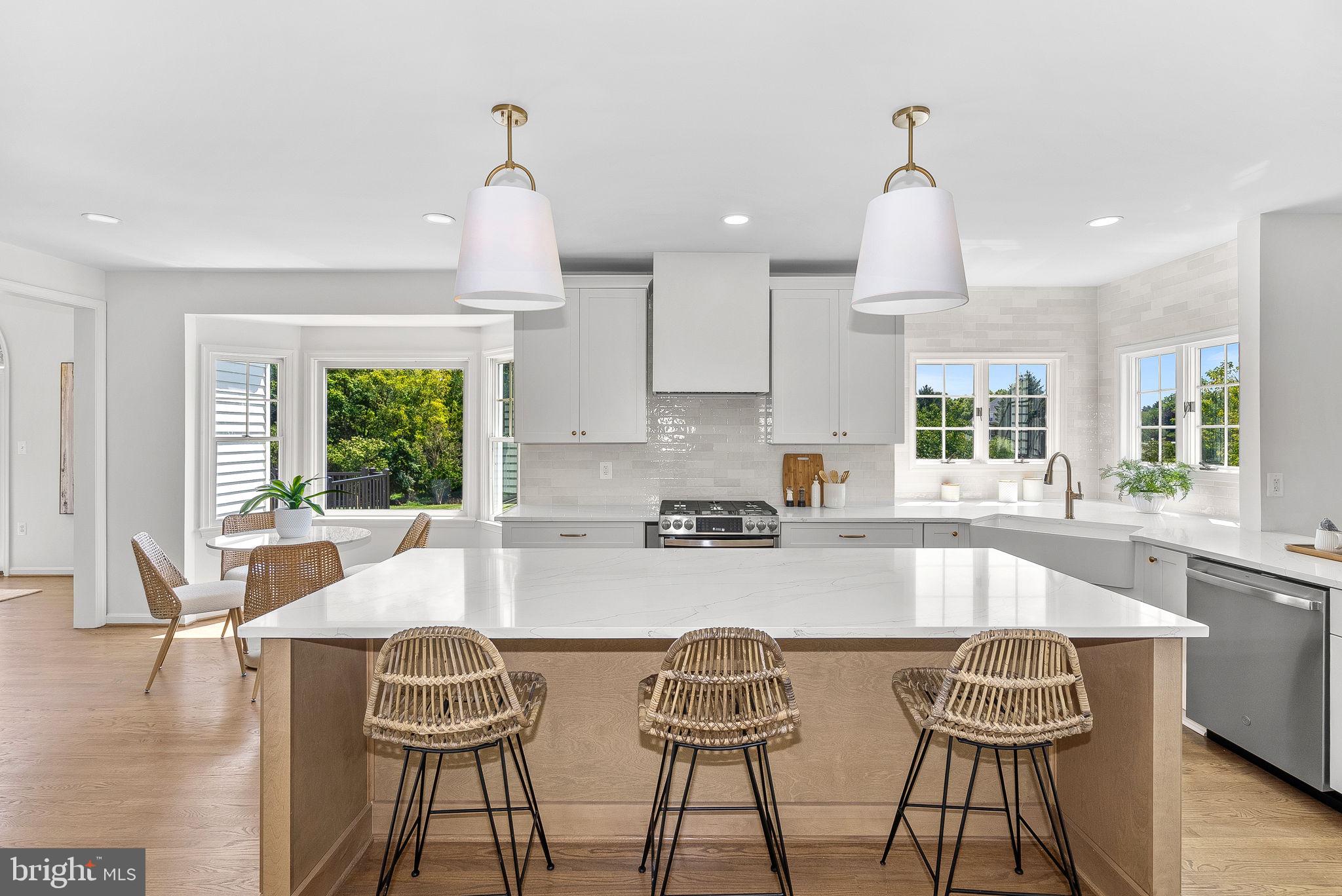 FARMINGTON ON THE GREEN - Residential