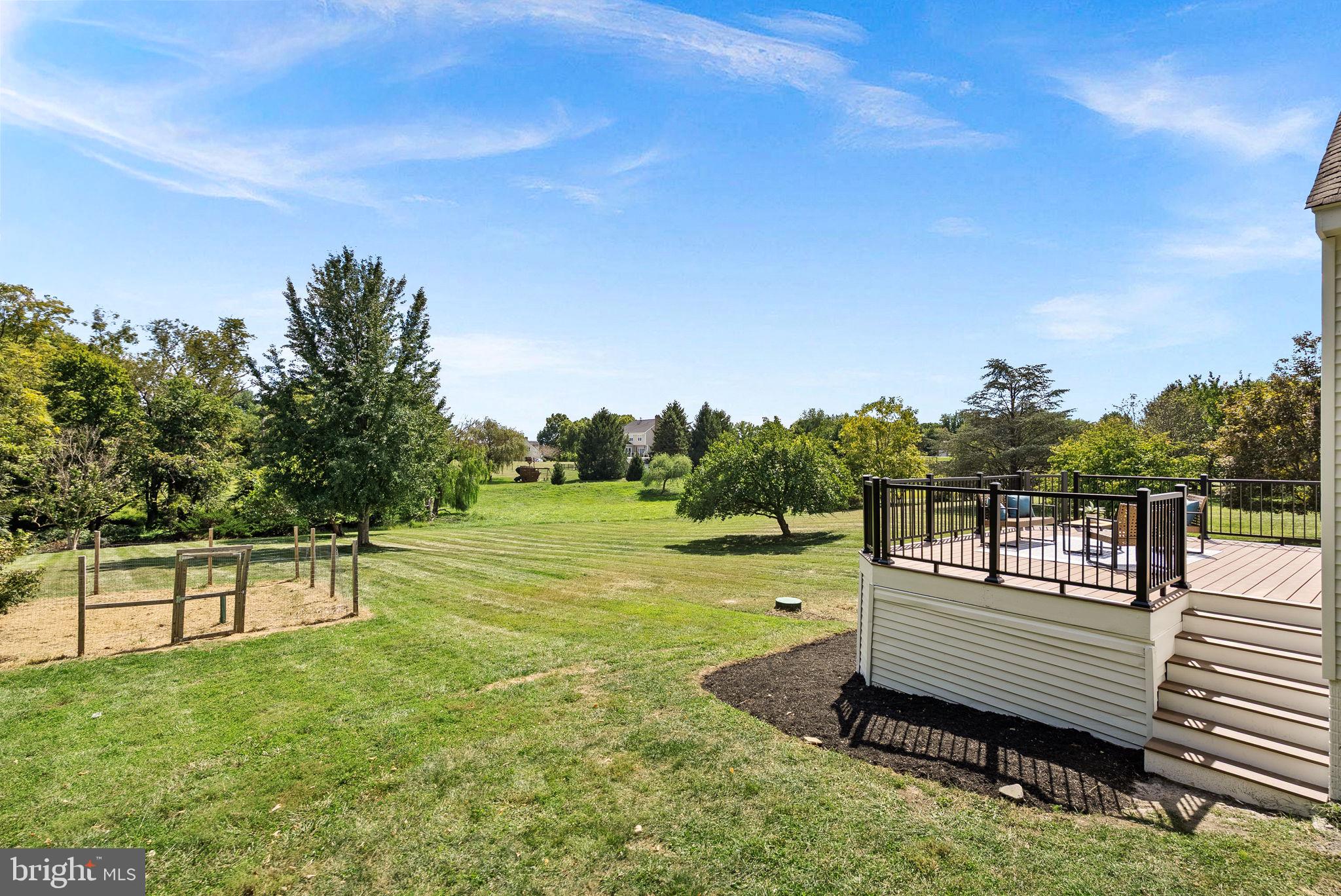 FARMINGTON ON THE GREEN - Residential