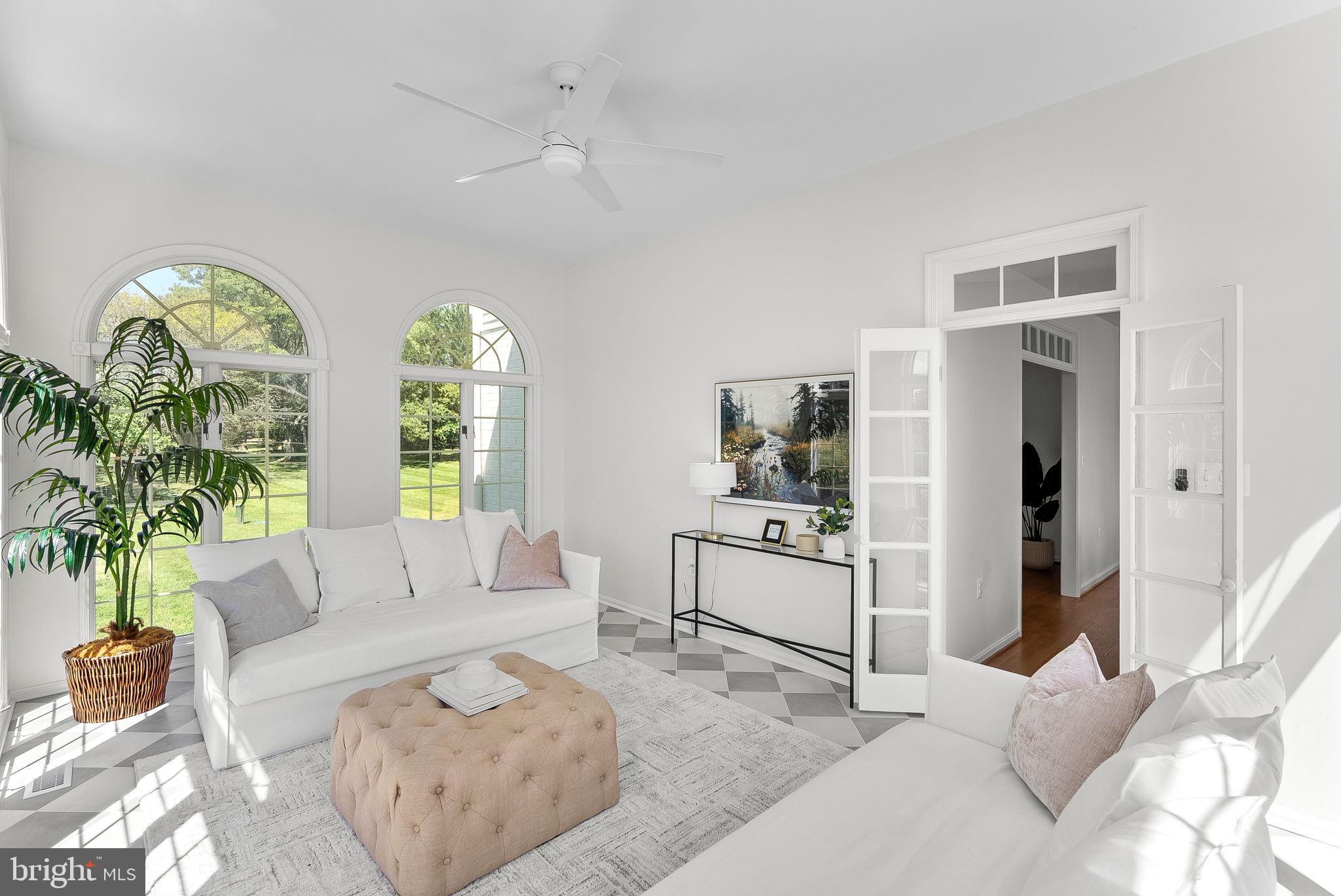 FARMINGTON ON THE GREEN - Residential