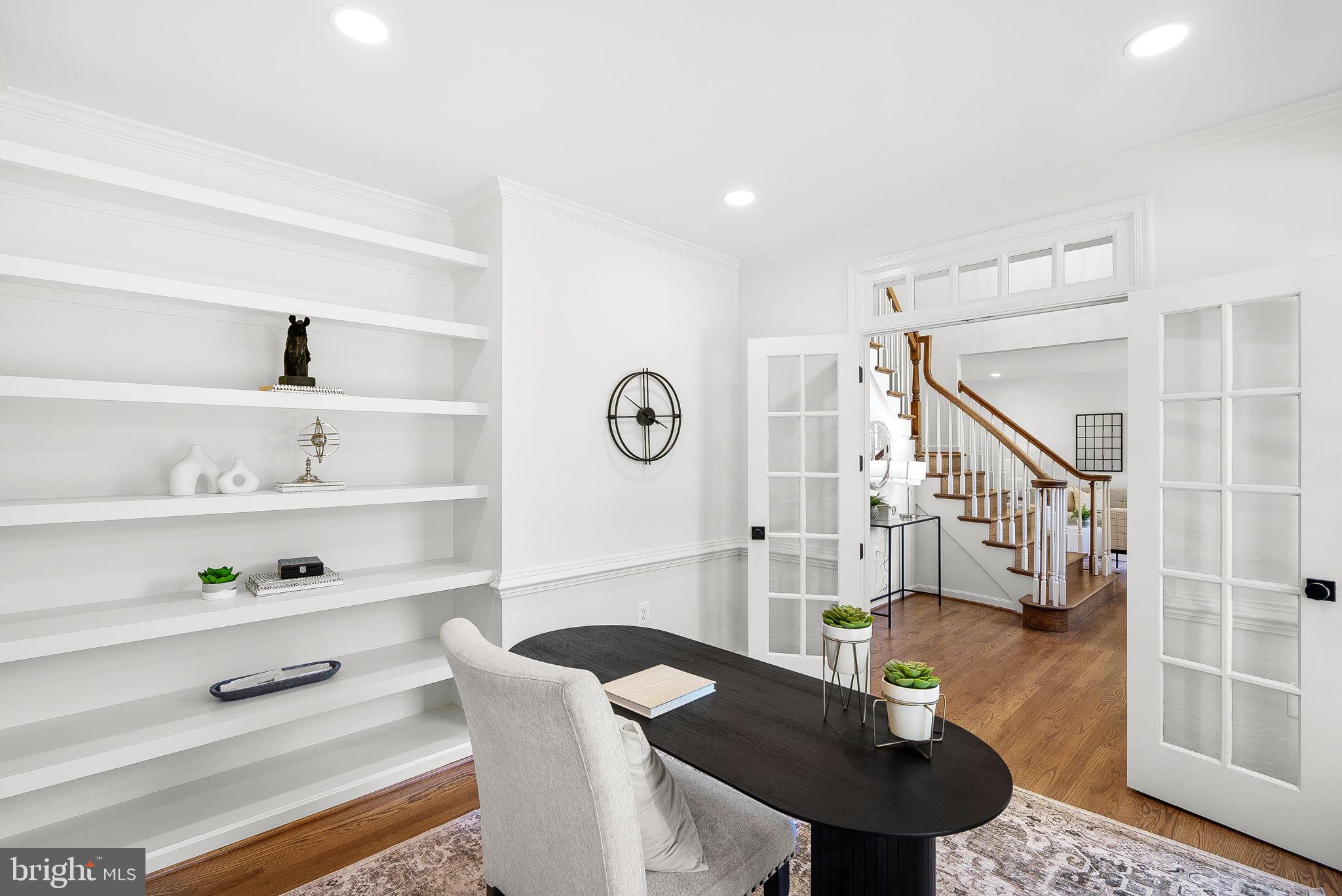 FARMINGTON ON THE GREEN - Residential