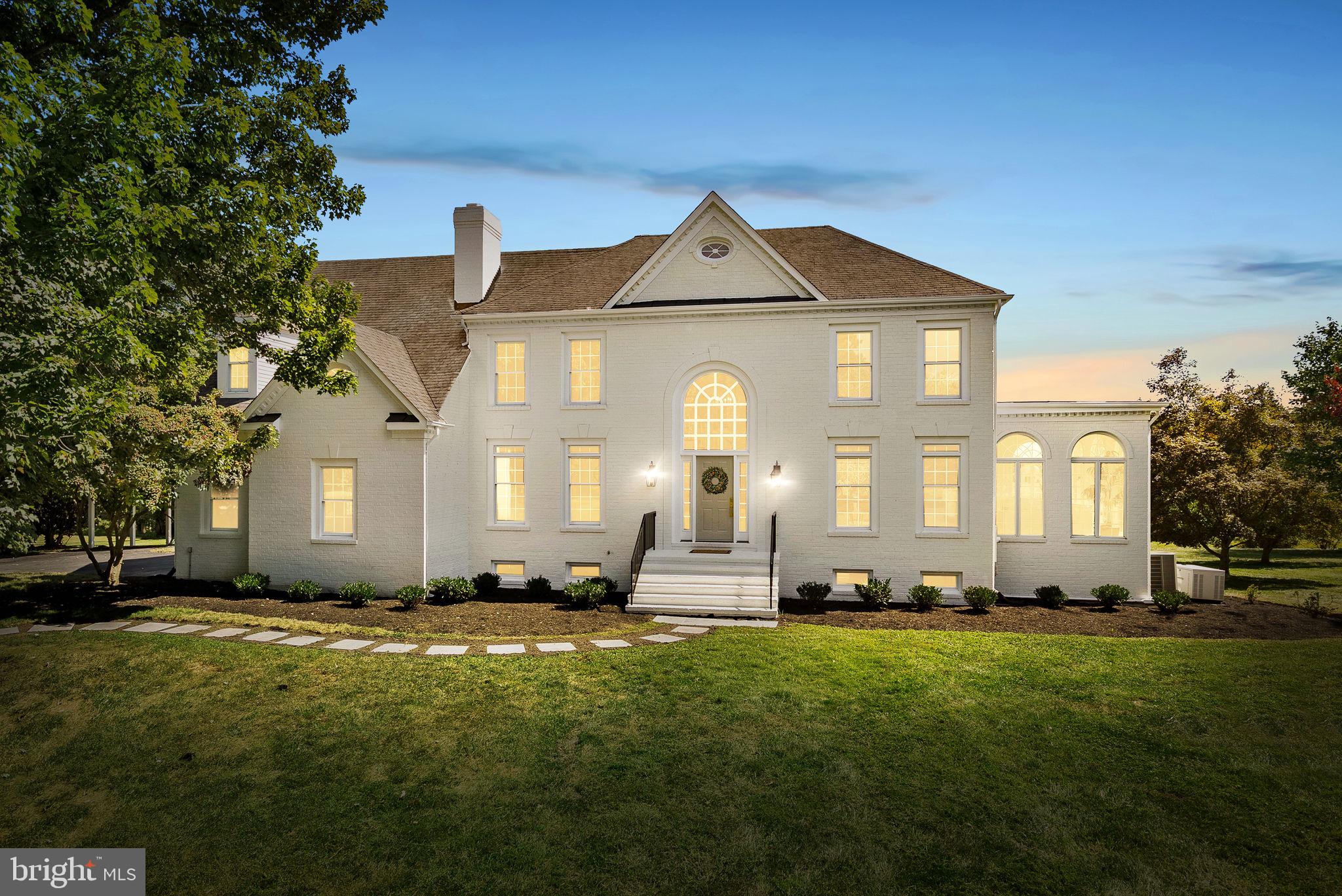 FARMINGTON ON THE GREEN - Residential