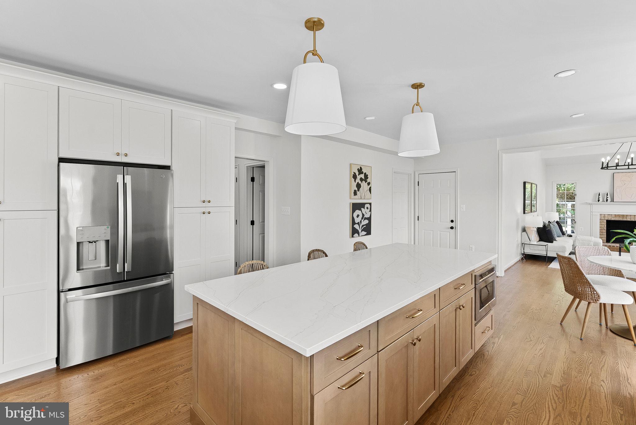 FARMINGTON ON THE GREEN - Residential