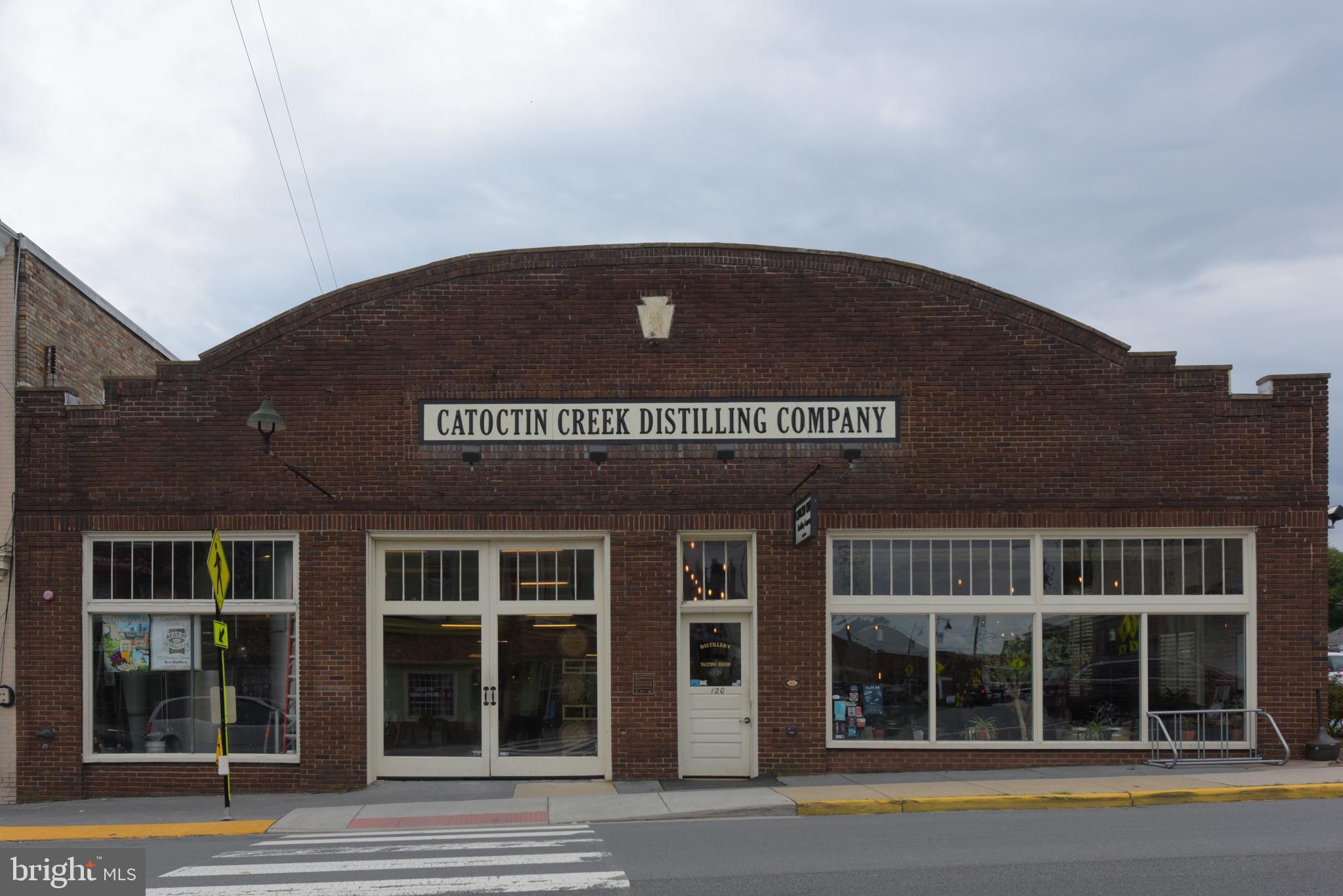 FARMINGTON ON THE GREEN - Residential