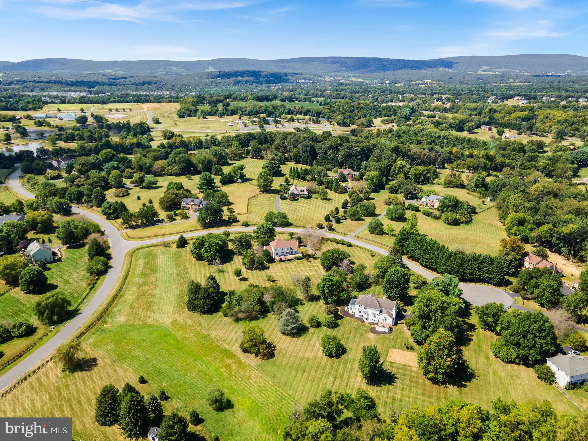 FARMINGTON ON THE GREEN - Residential