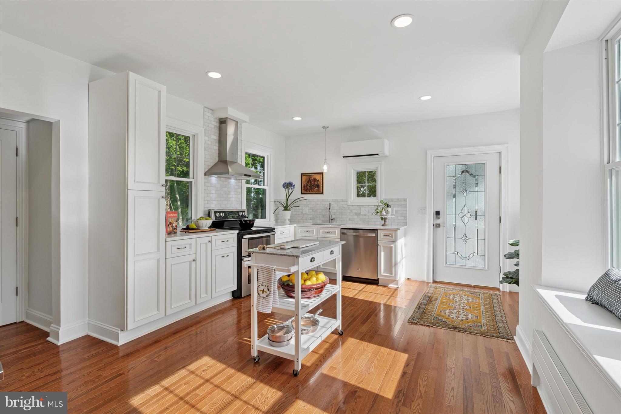 BROOKLINE - Residential