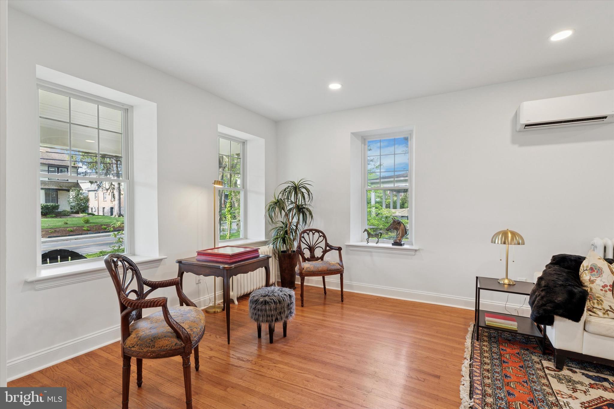 BROOKLINE - Residential