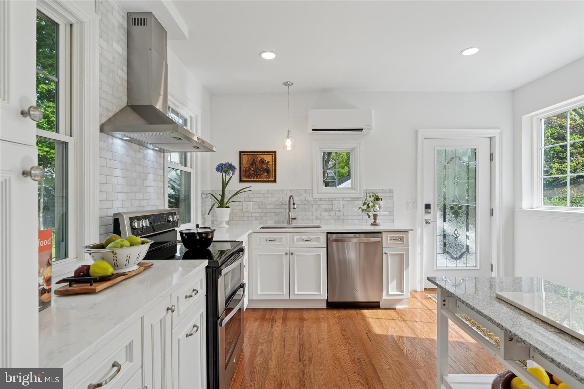 BROOKLINE - Residential