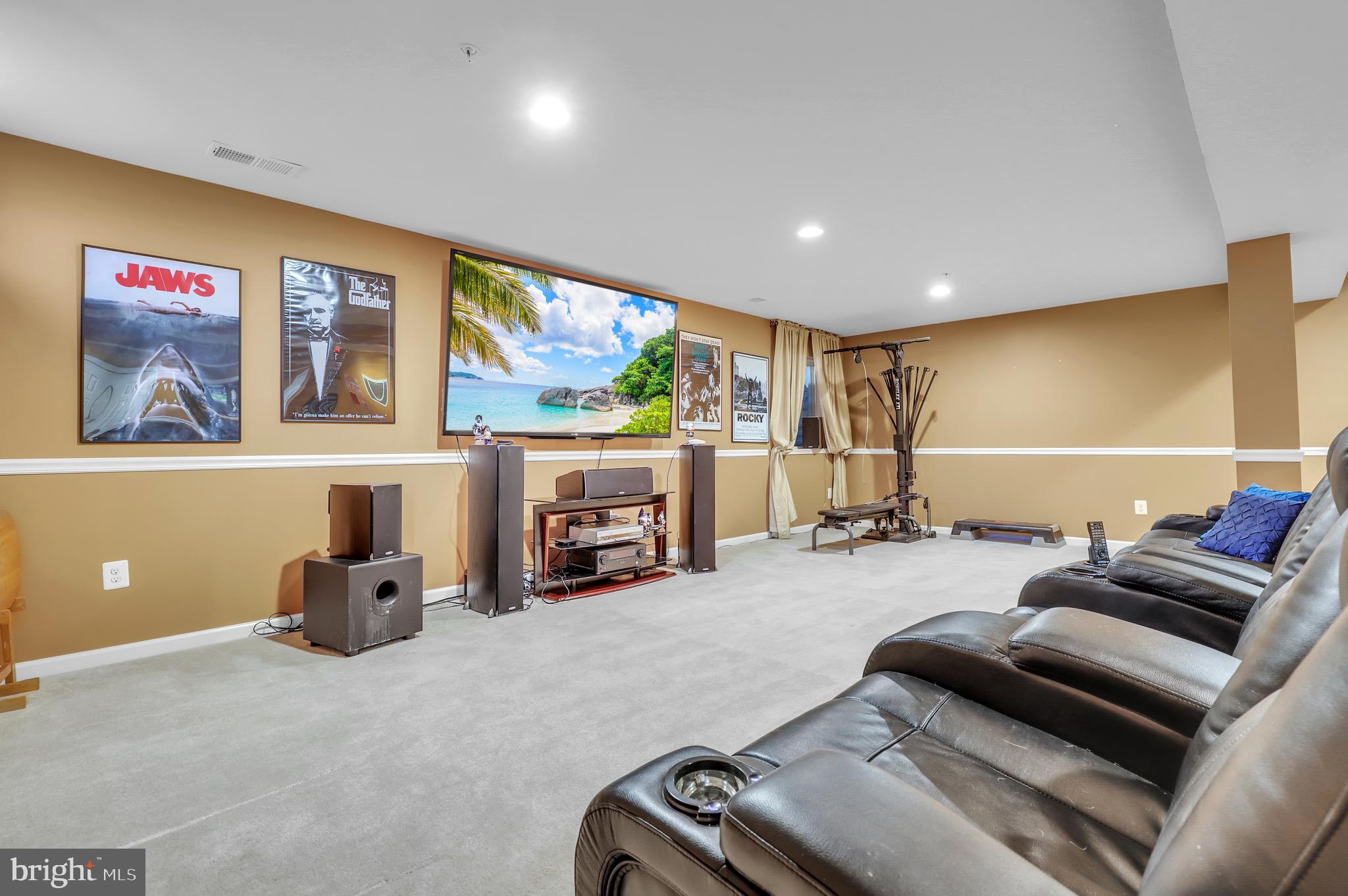 SIGNATURE CLUB AT GREENVIEW - Residential