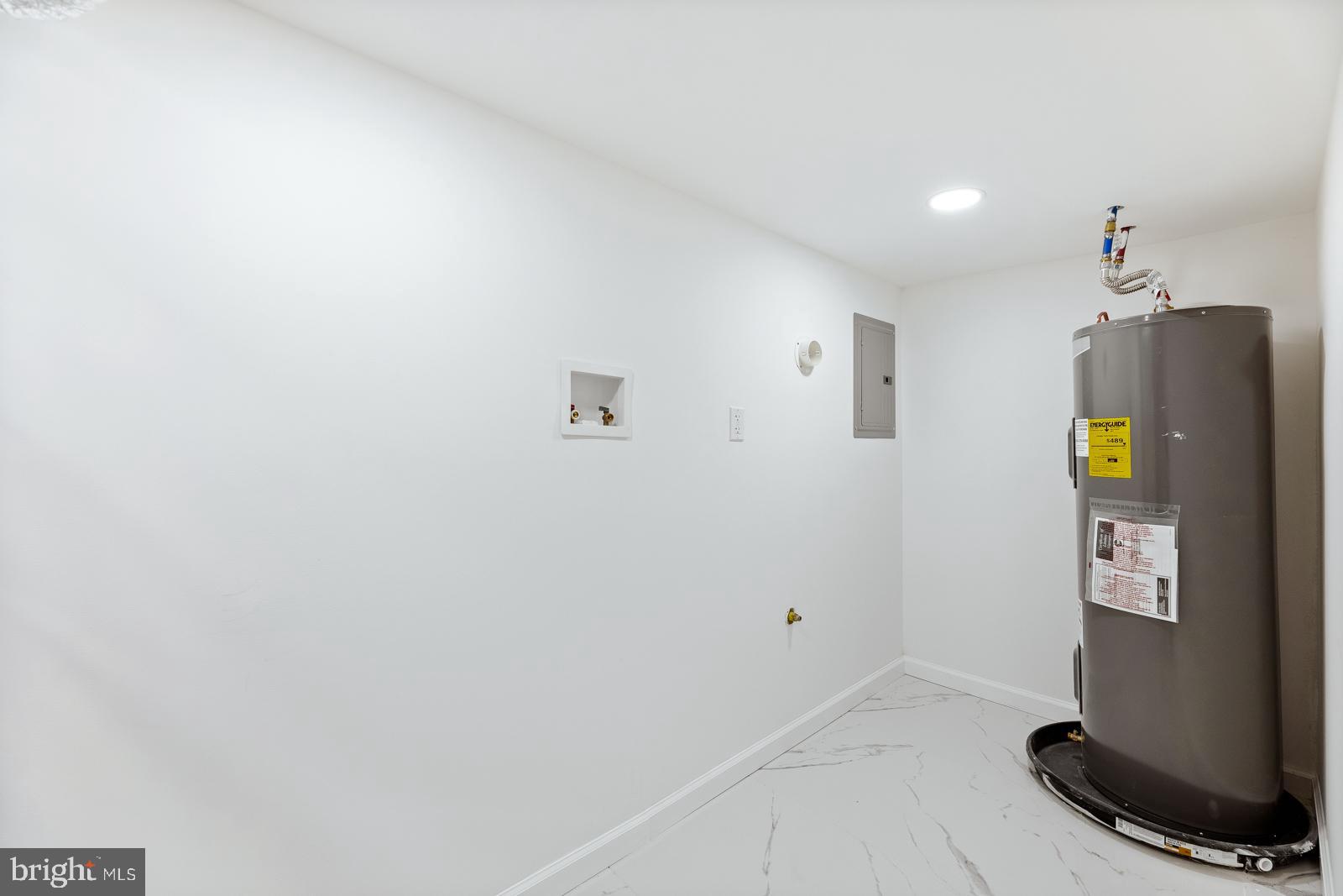 WEST OAK LANE - Residential