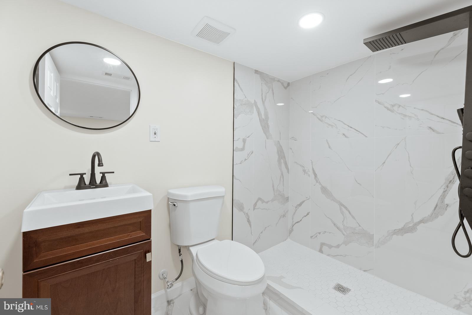 WEST OAK LANE - Residential