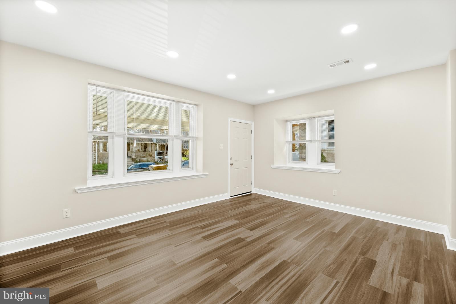 WEST OAK LANE - Residential