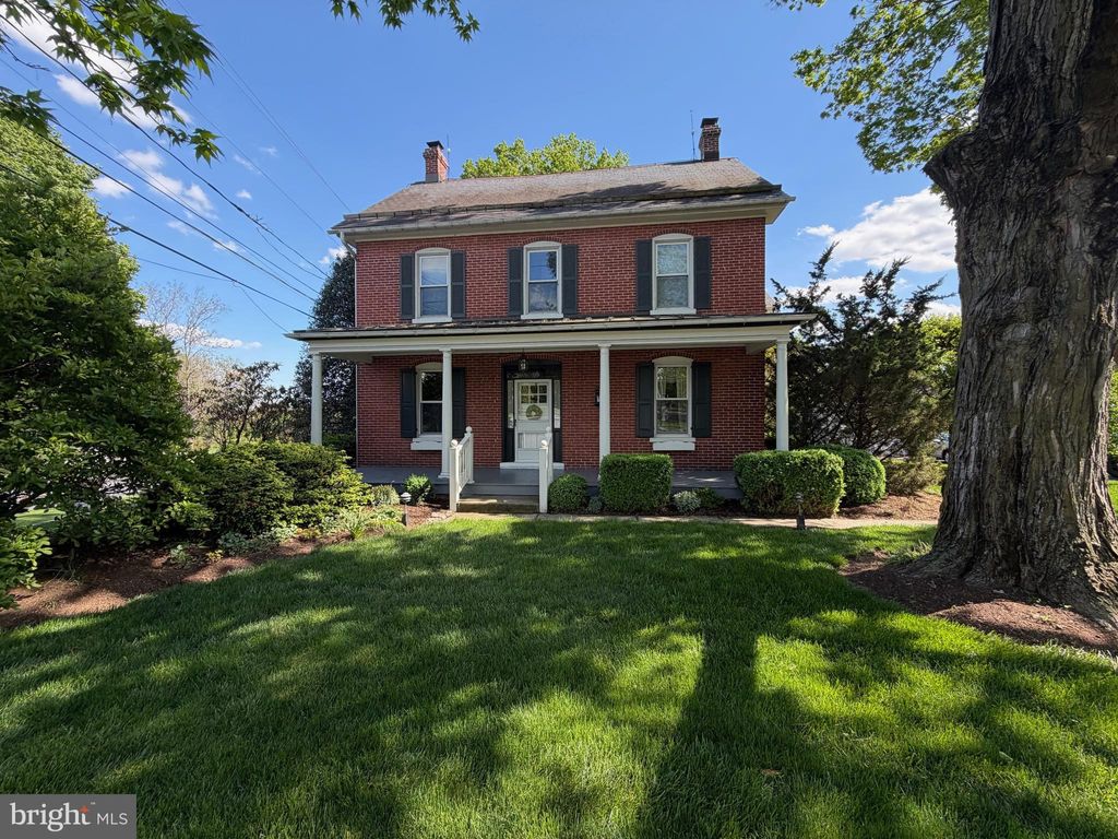 Photo of 1564 Millport Road, LANCASTER, PA 17602 (MLS # PALA2087836)
