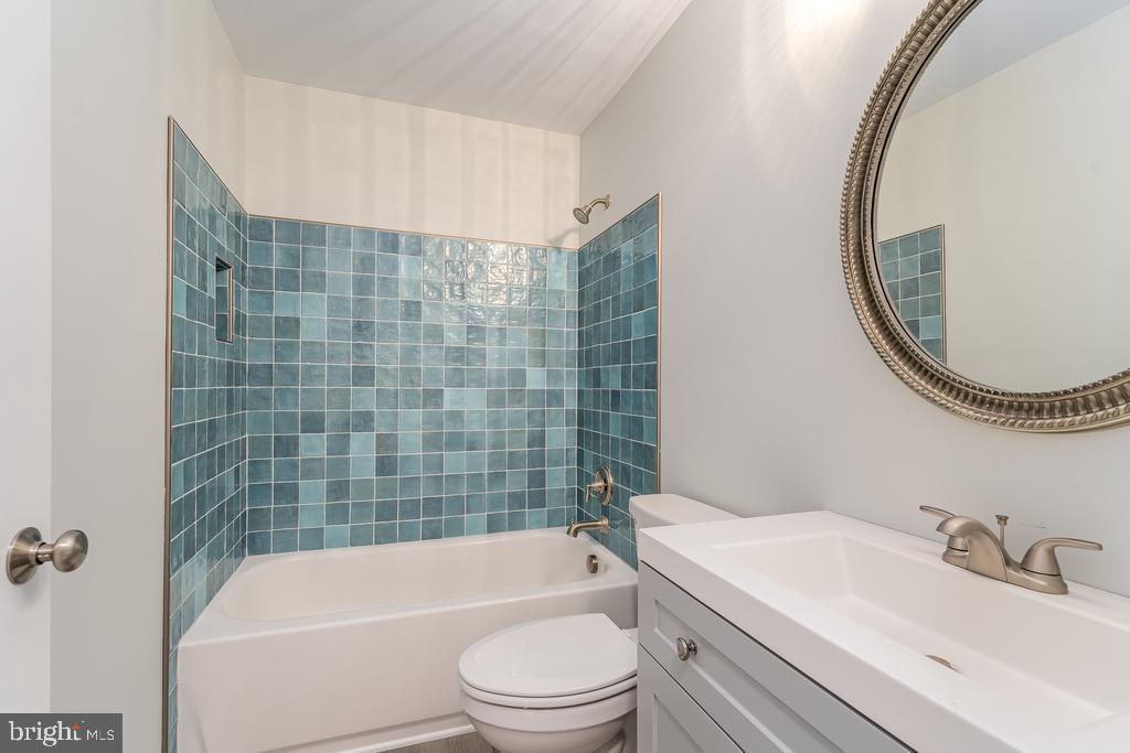 POTOMAC SHORES - Residential