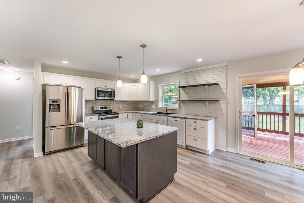 POTOMAC SHORES - Residential