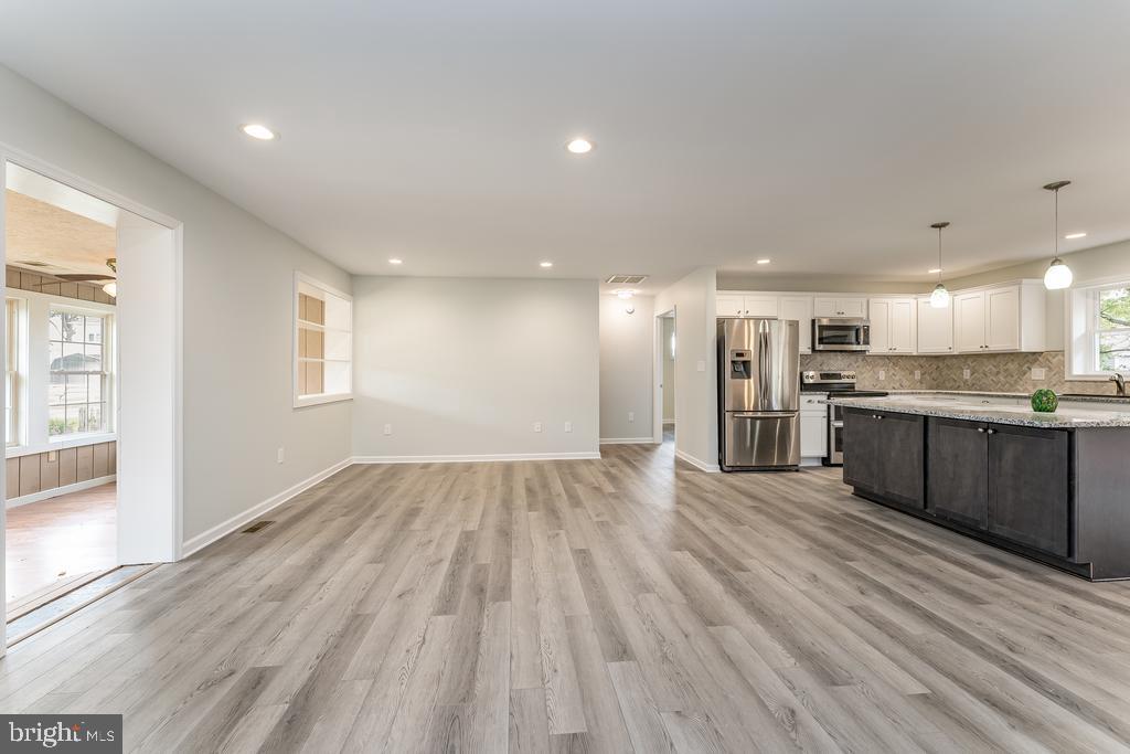 POTOMAC SHORES - Residential