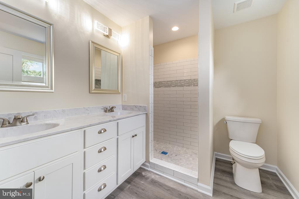 POTOMAC SHORES - Residential