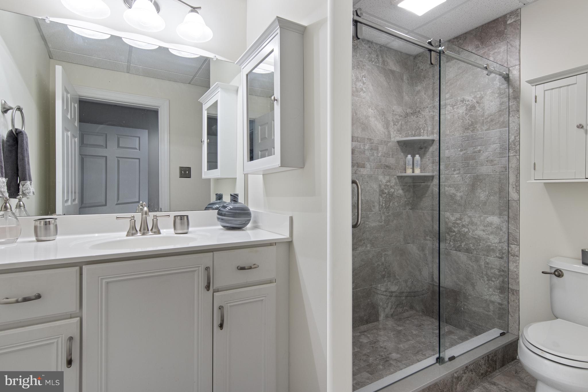 NIVIN VIEW - Residential