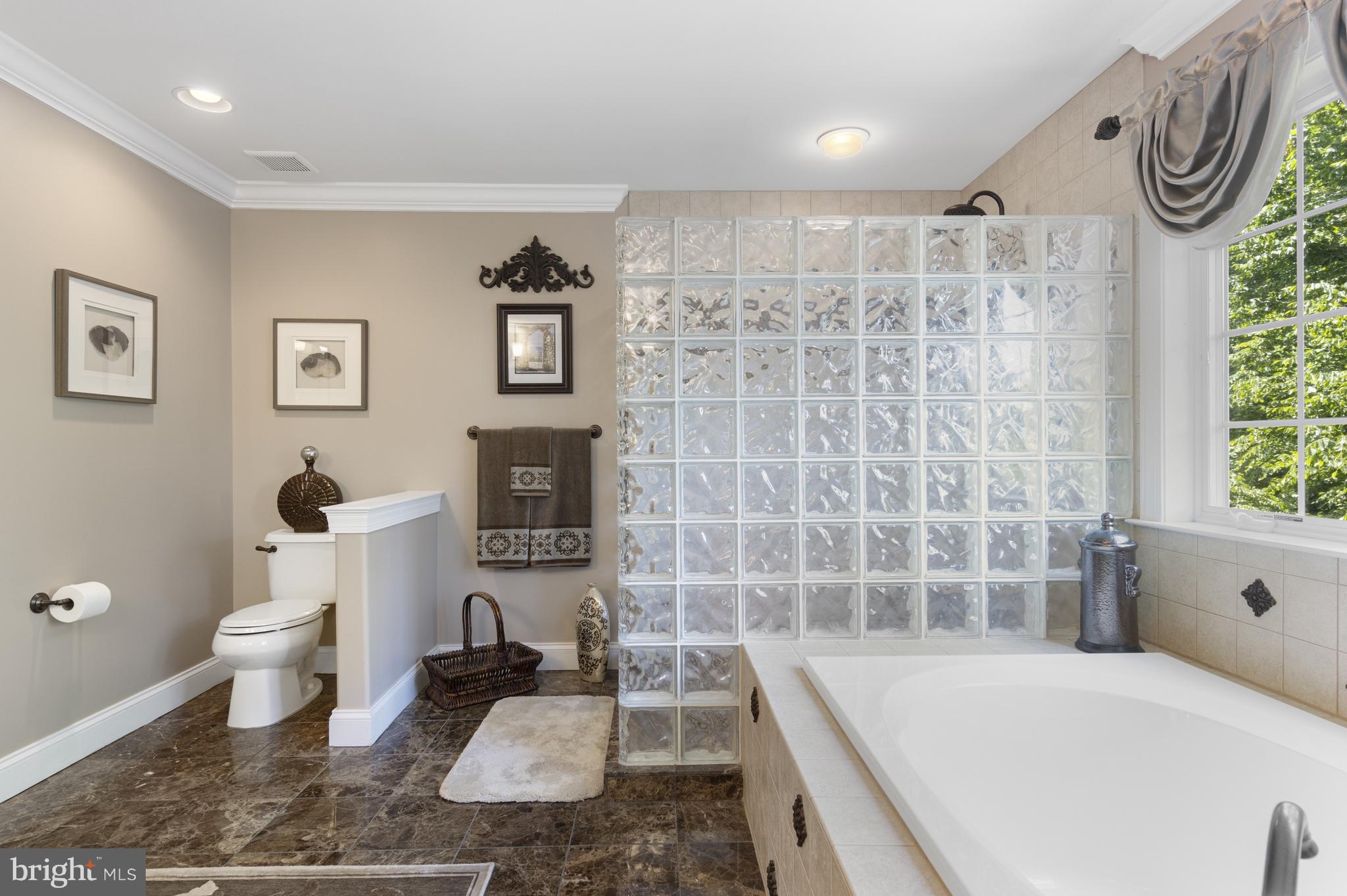 NIVIN VIEW - Residential