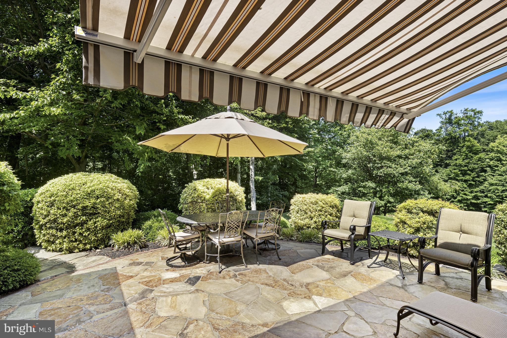 NIVIN VIEW - Residential