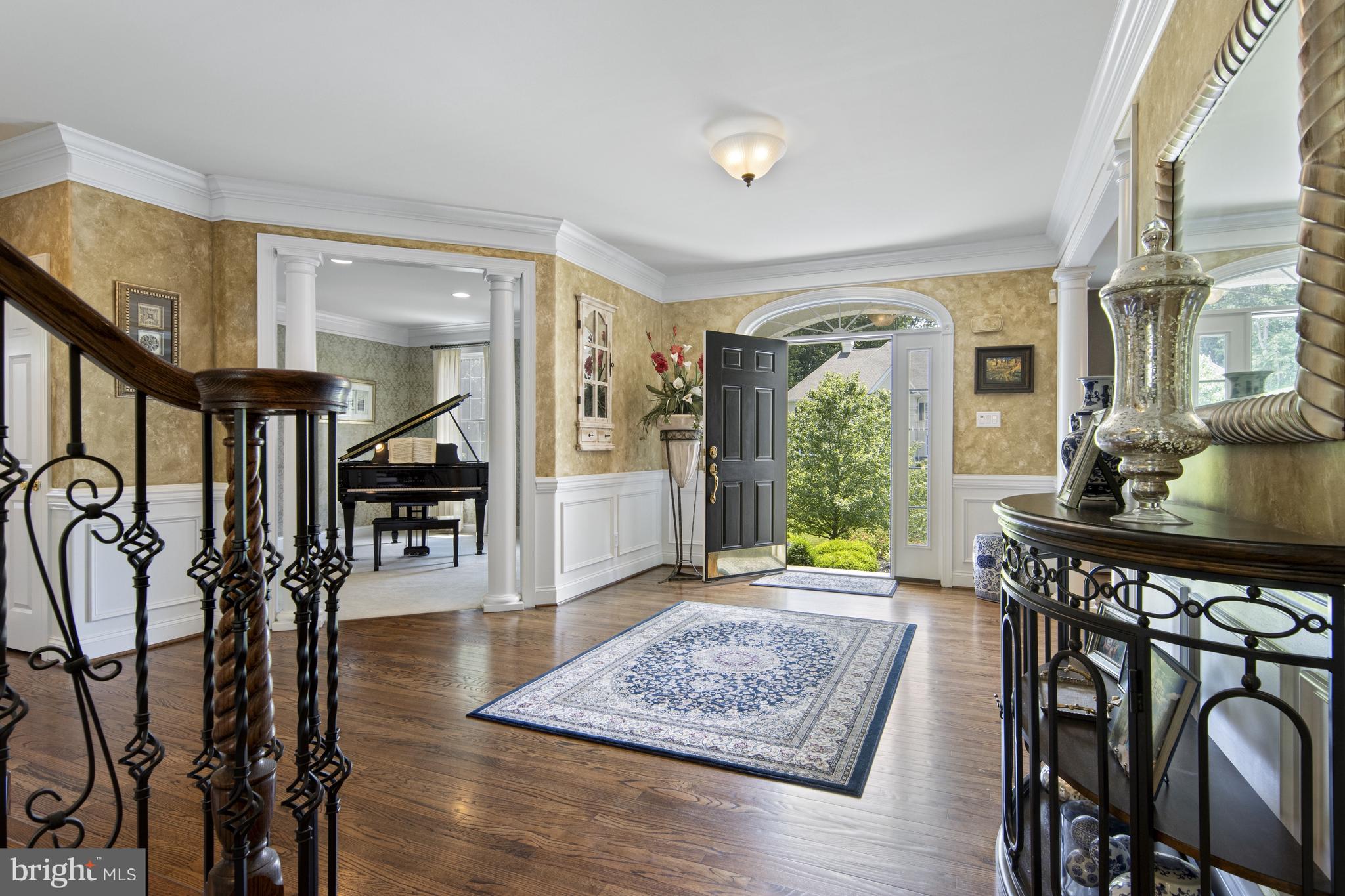 NIVIN VIEW - Residential