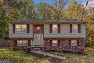 Homes For Rent - 1013 Eastern View Drive<br/> FREDERICKSBURG, VA 22405