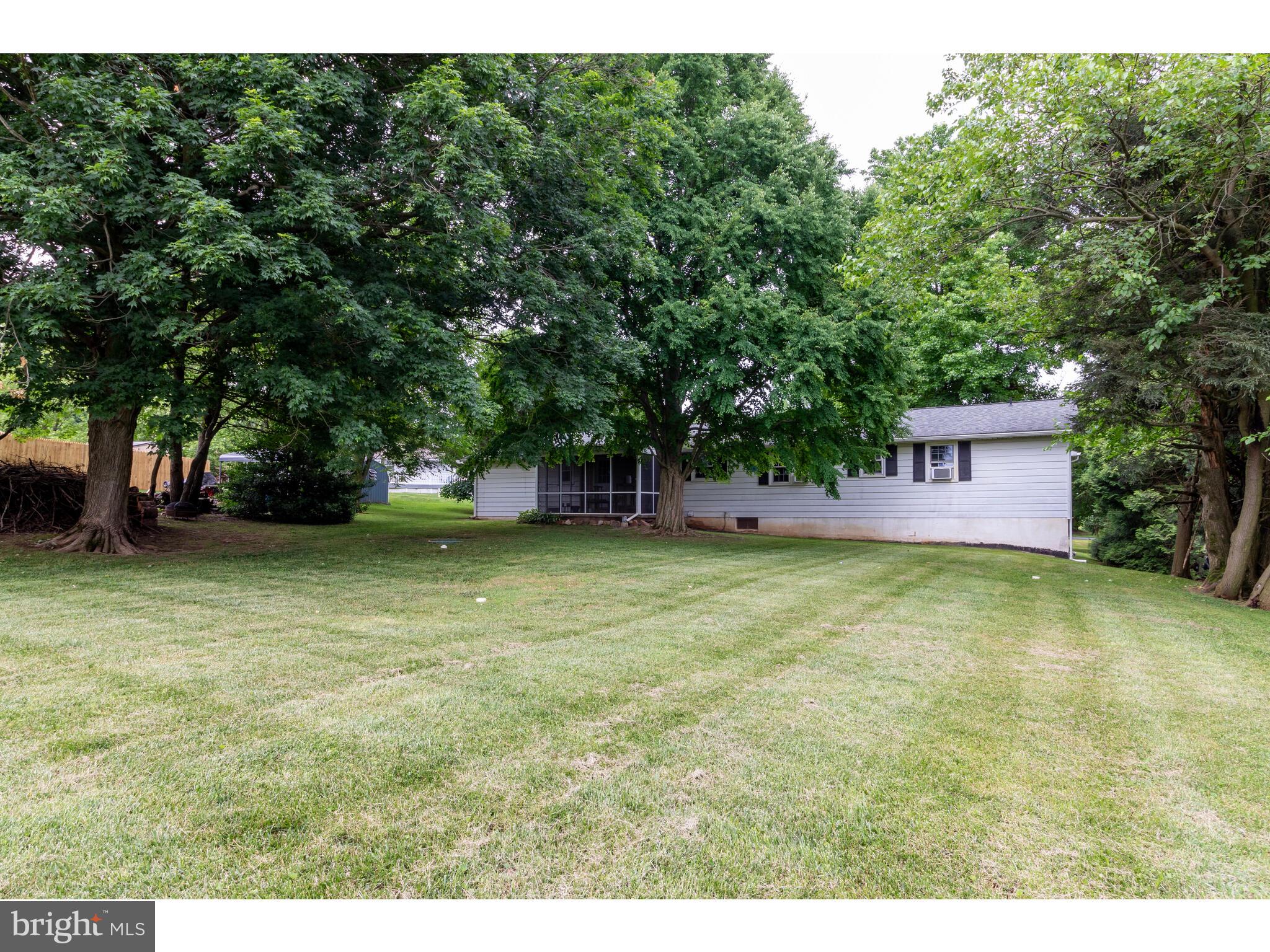 BUTTONWOOD FARMS - Residential