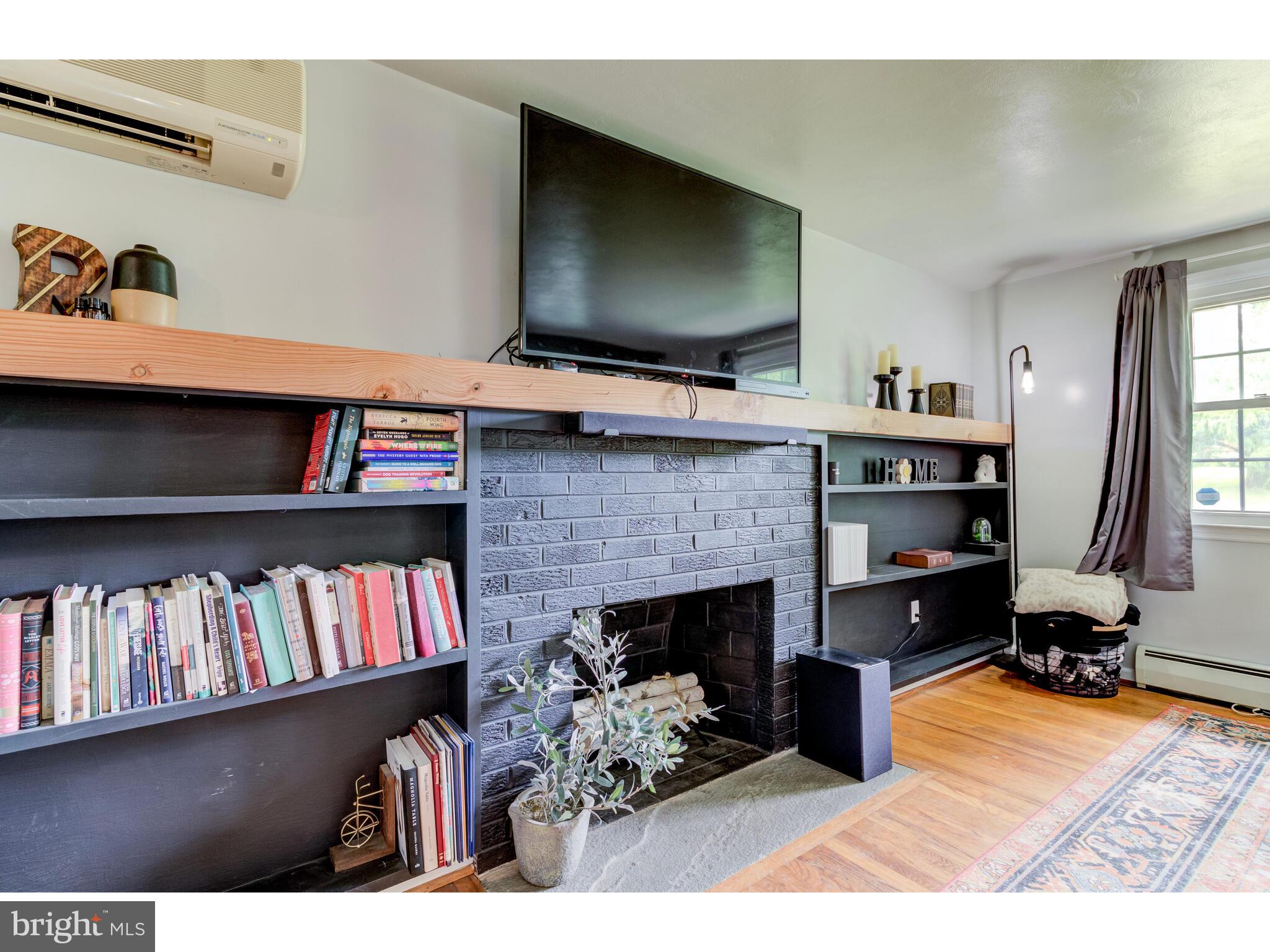 BUTTONWOOD FARMS - Residential