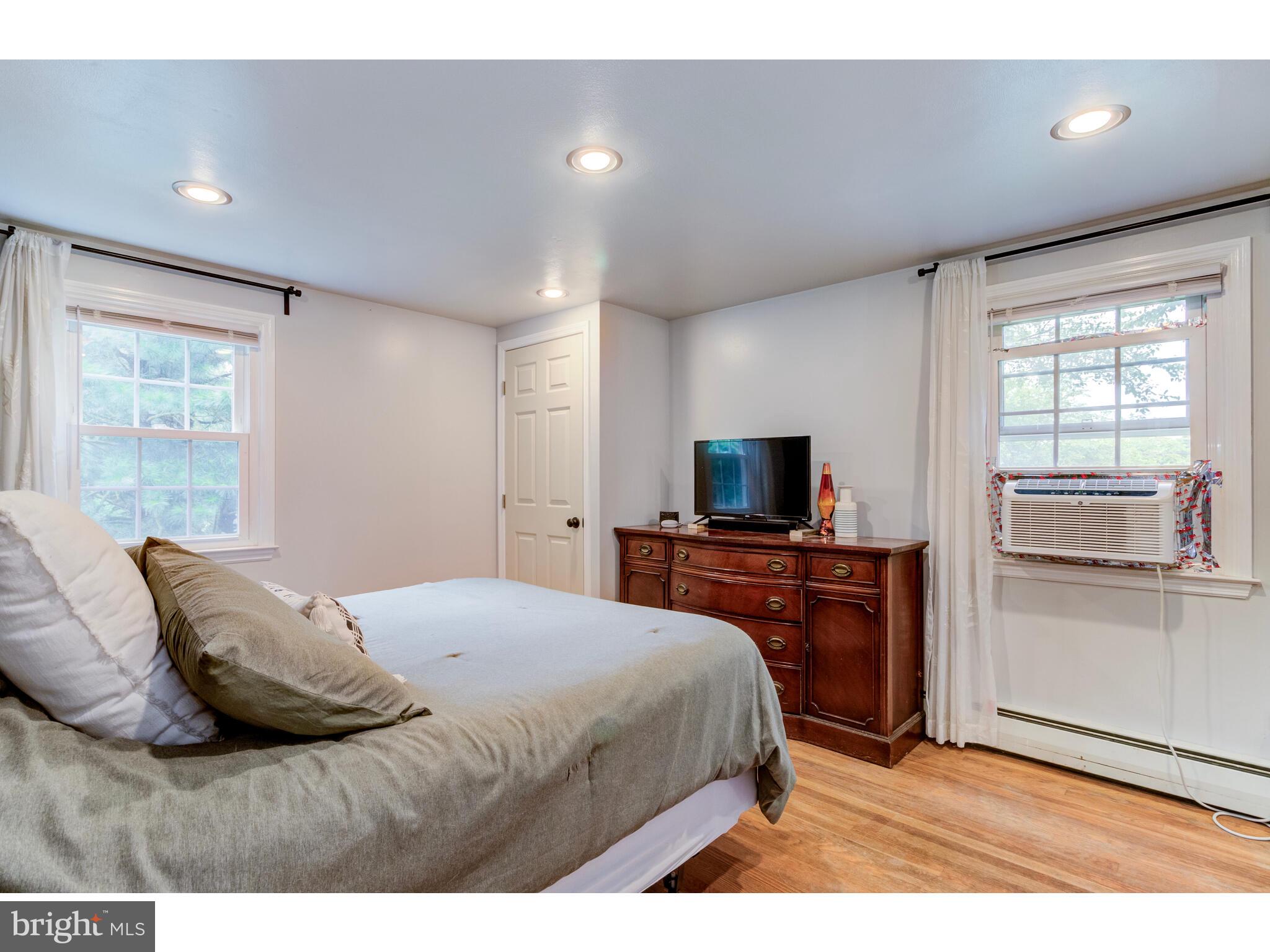 BUTTONWOOD FARMS - Residential