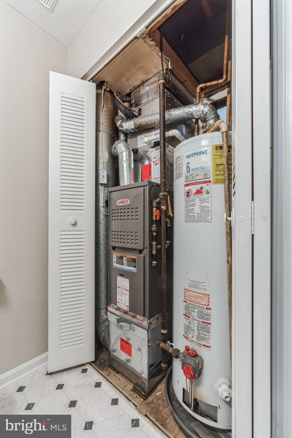 GREENHILLS - Residential