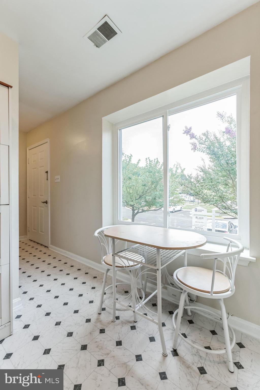 GREENHILLS - Residential