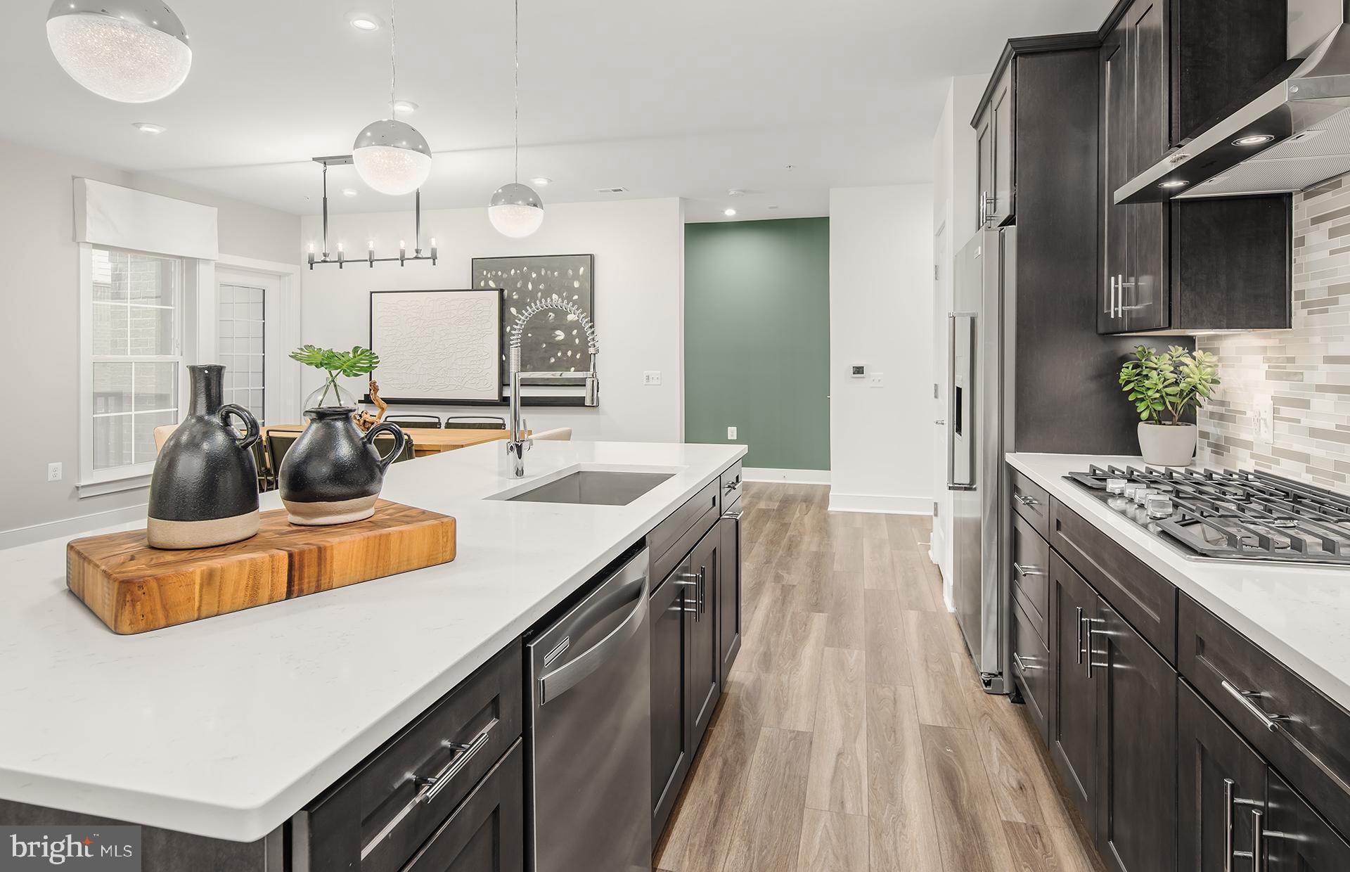 THE FLATS AT NATIONAL HARBOR - Residential