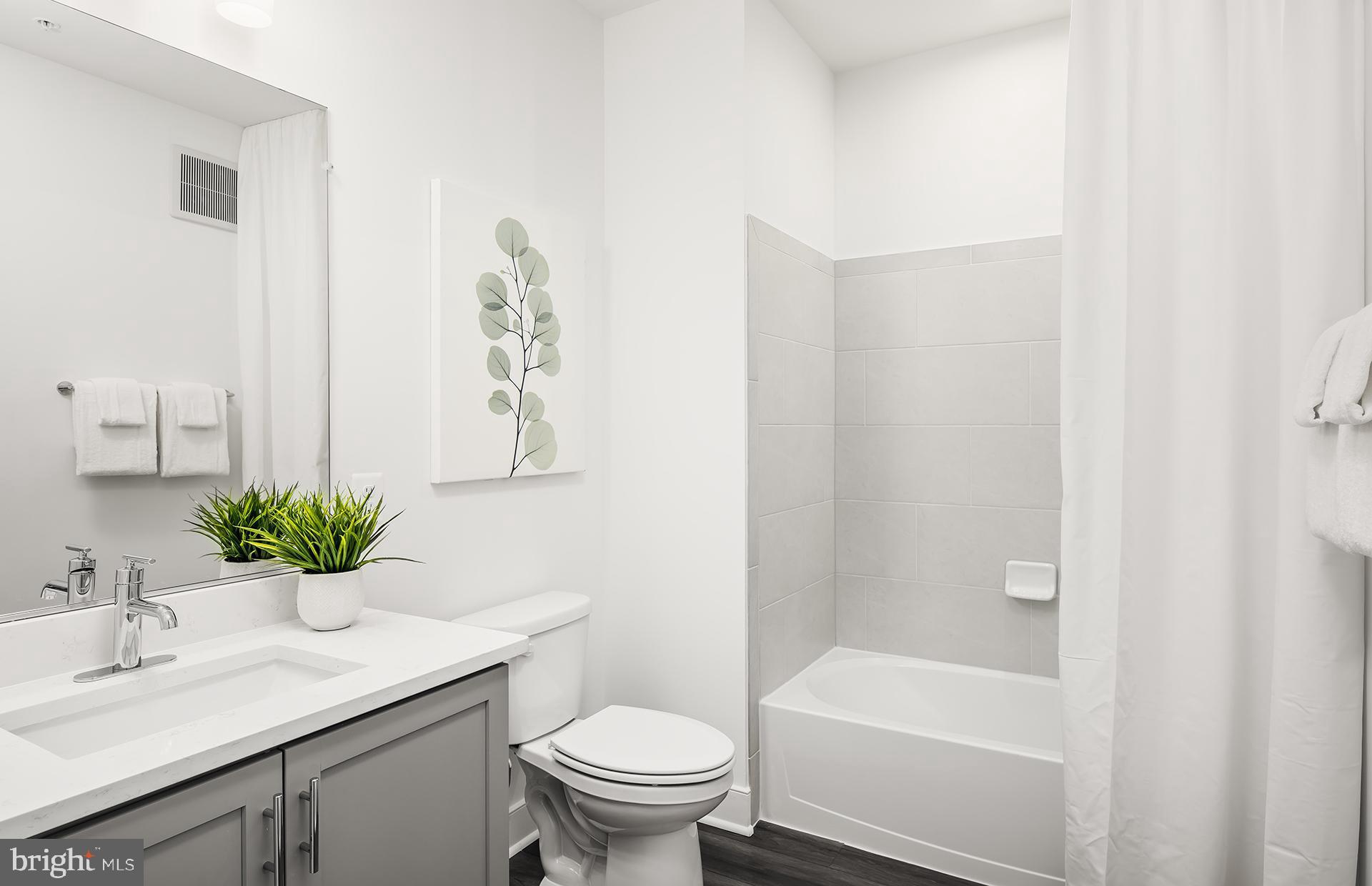 THE FLATS AT NATIONAL HARBOR - Residential