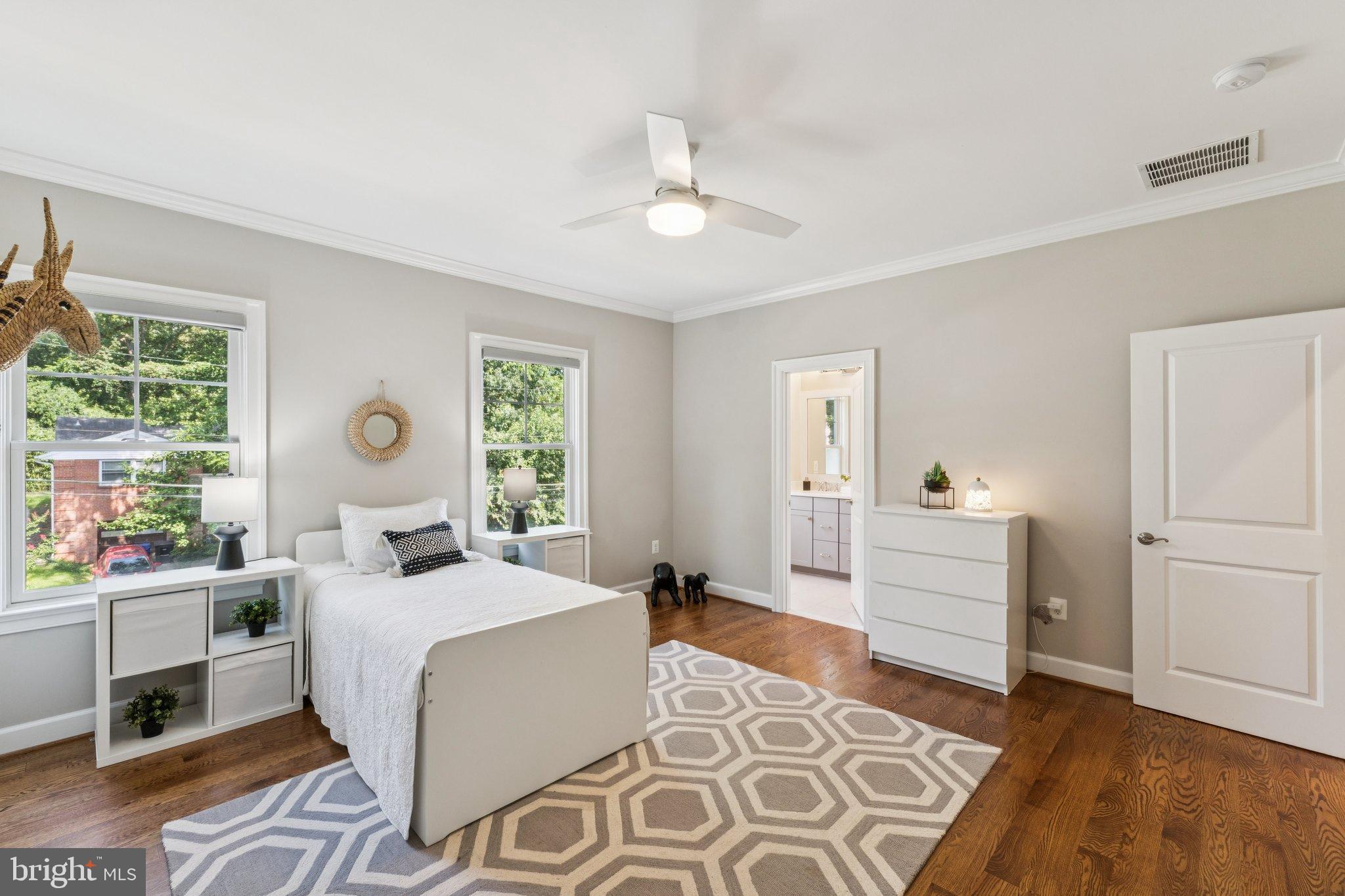 LEE HEIGHTS - Residential