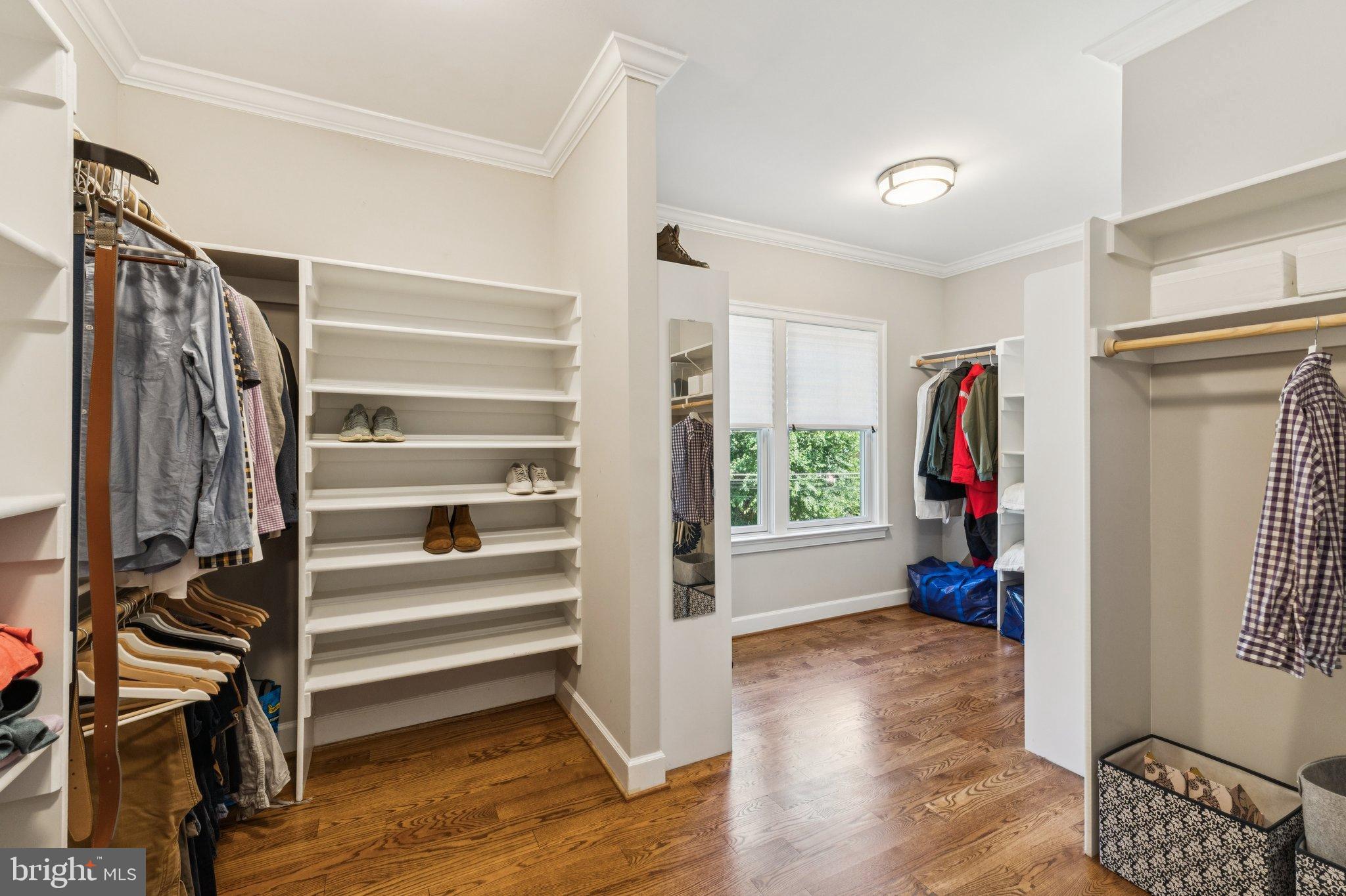 LEE HEIGHTS - Residential