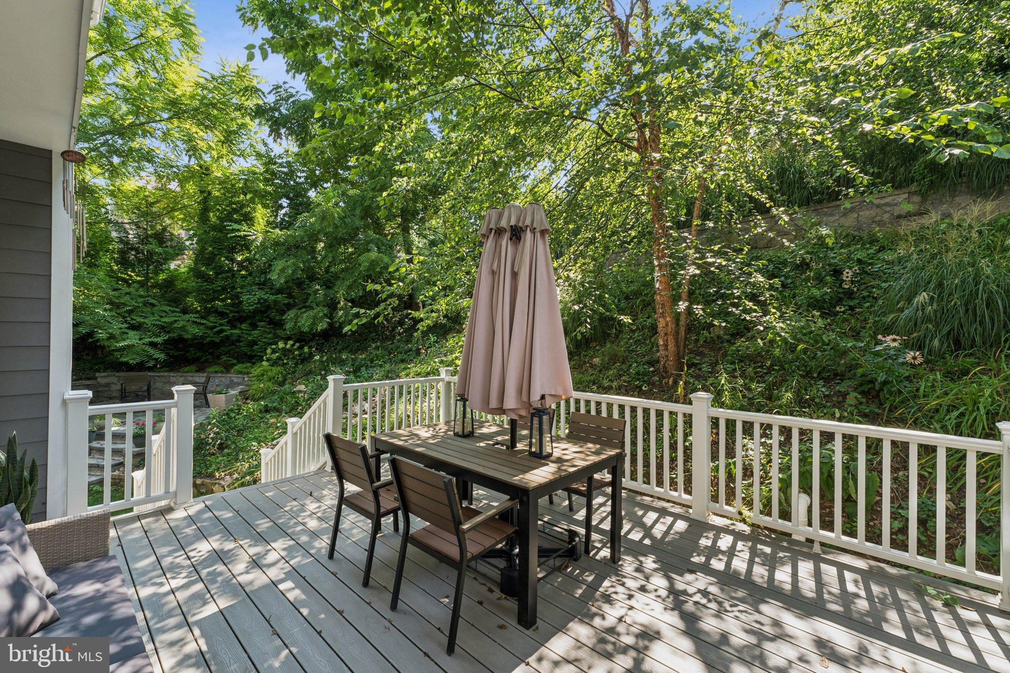 LEE HEIGHTS - Residential