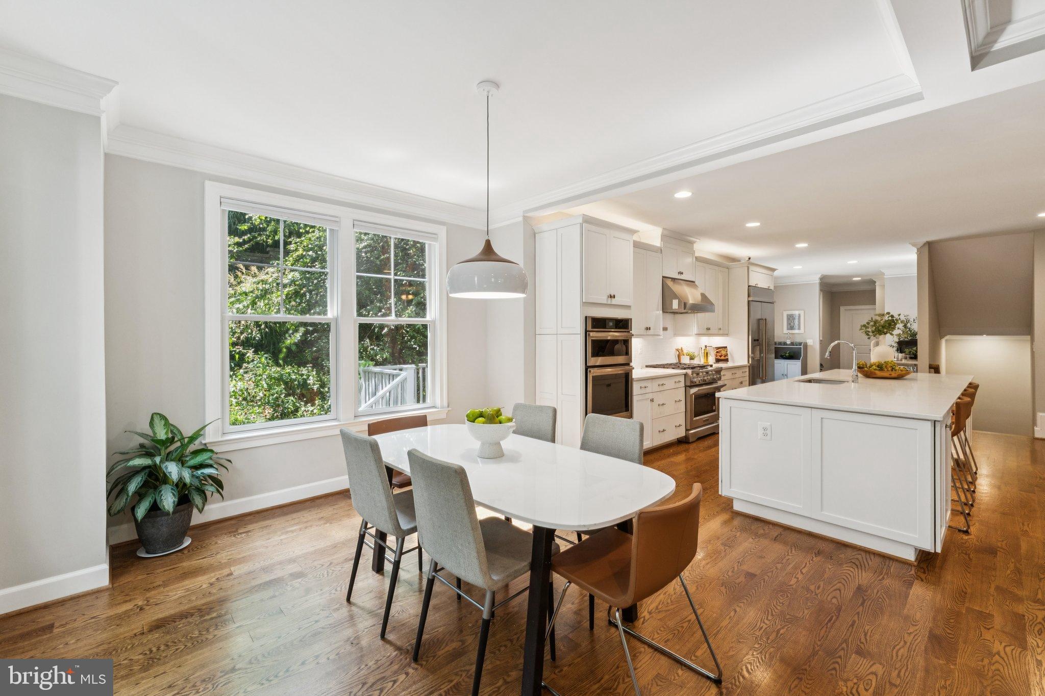 LEE HEIGHTS - Residential