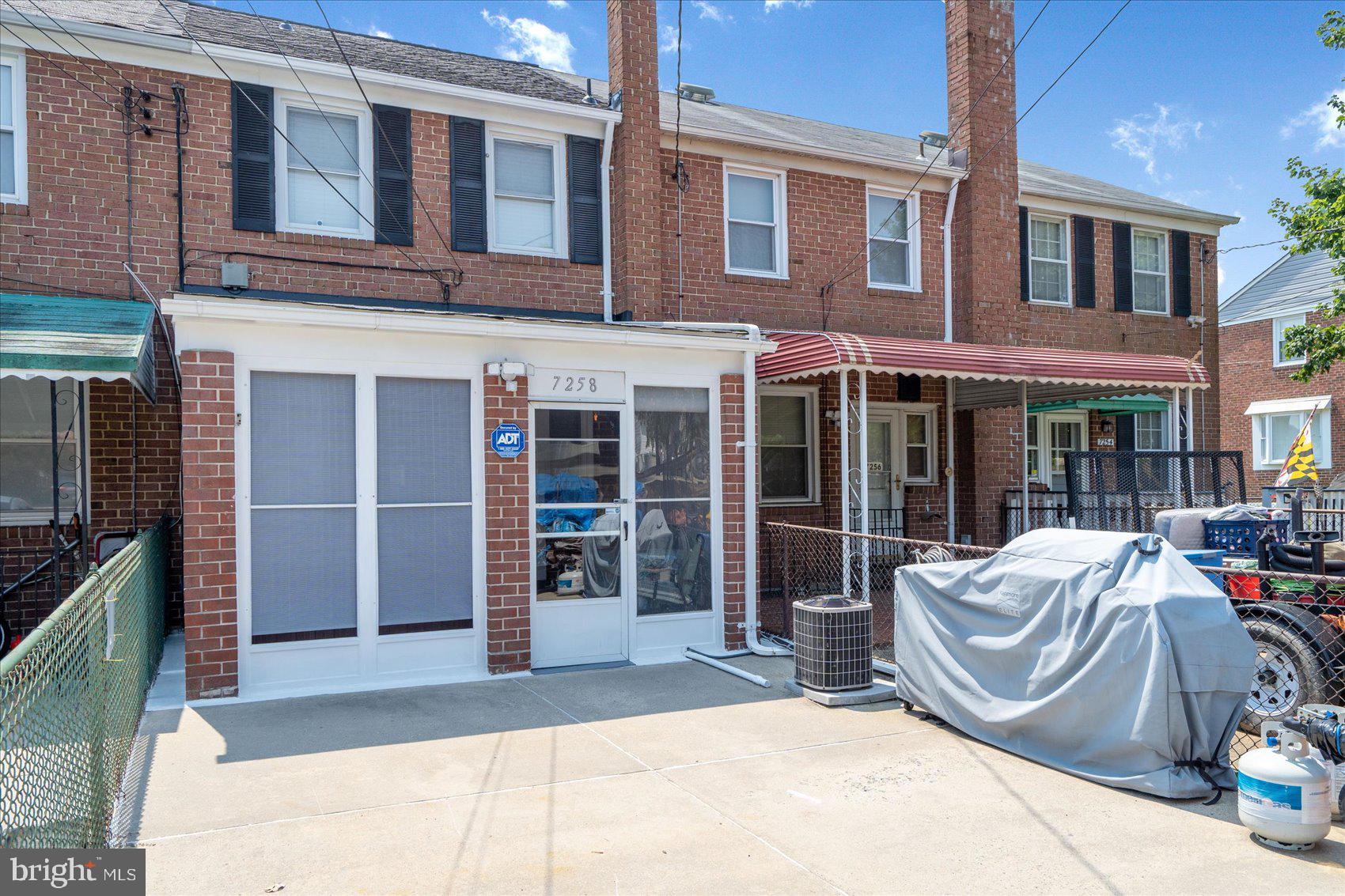 EASTWOOD - Residential