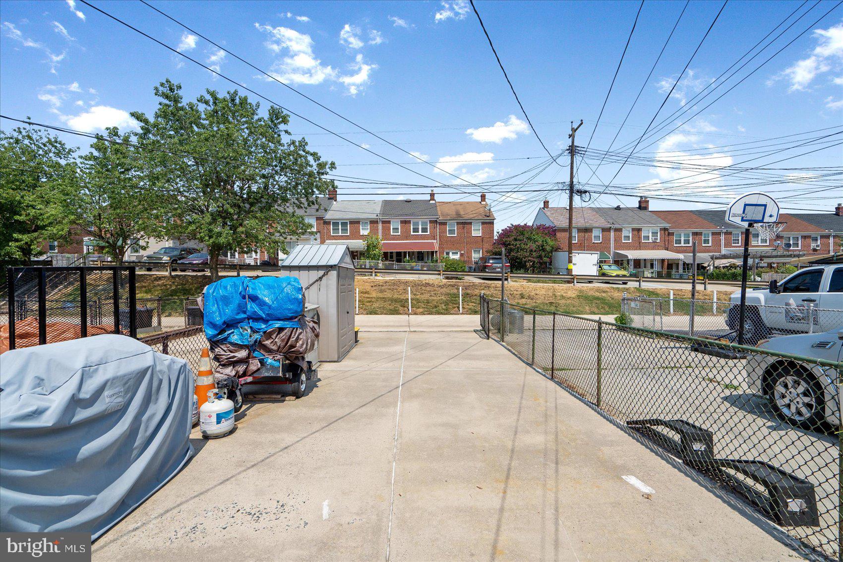 EASTWOOD - Residential