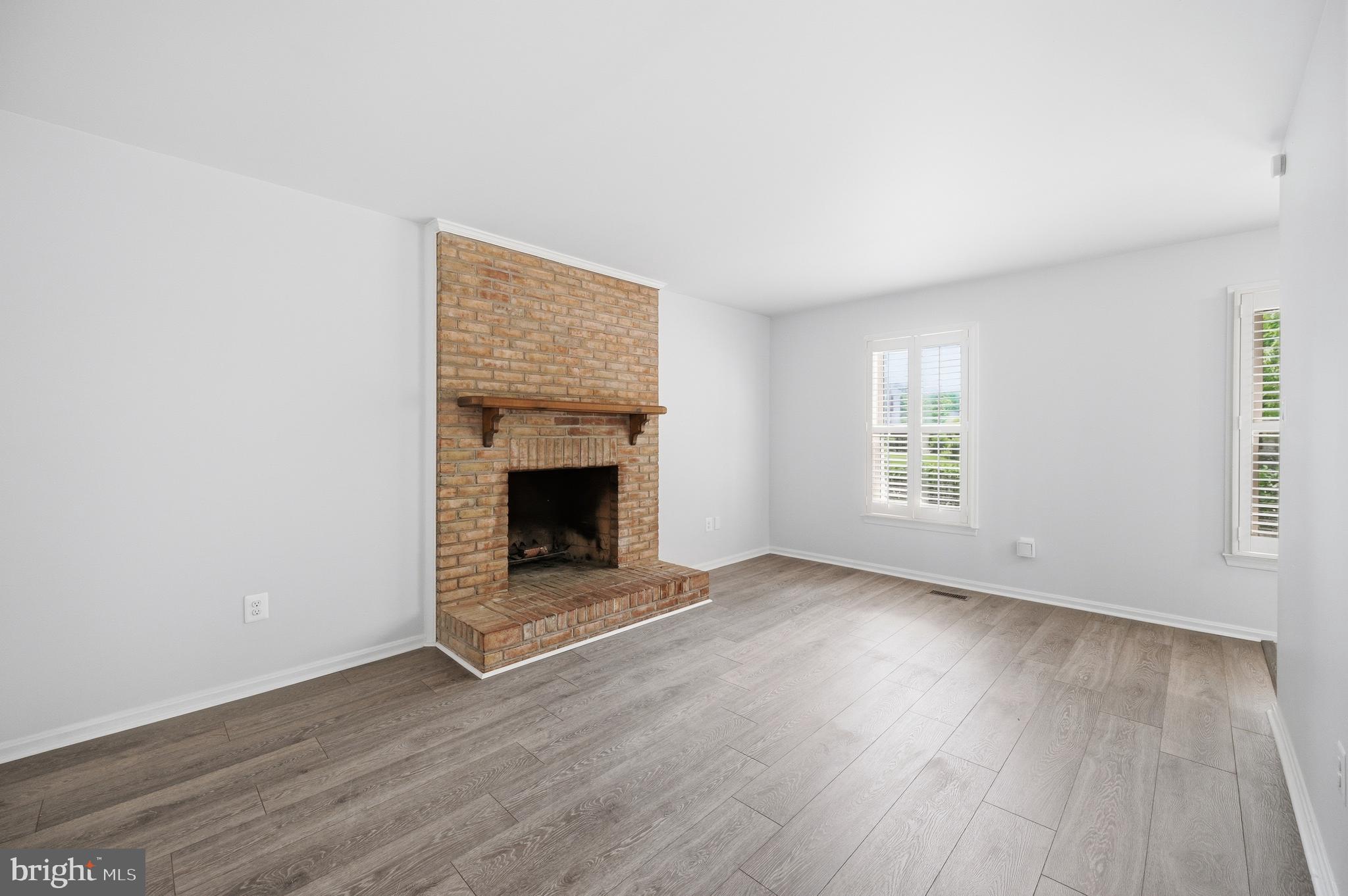 10609 OXFORD COURT