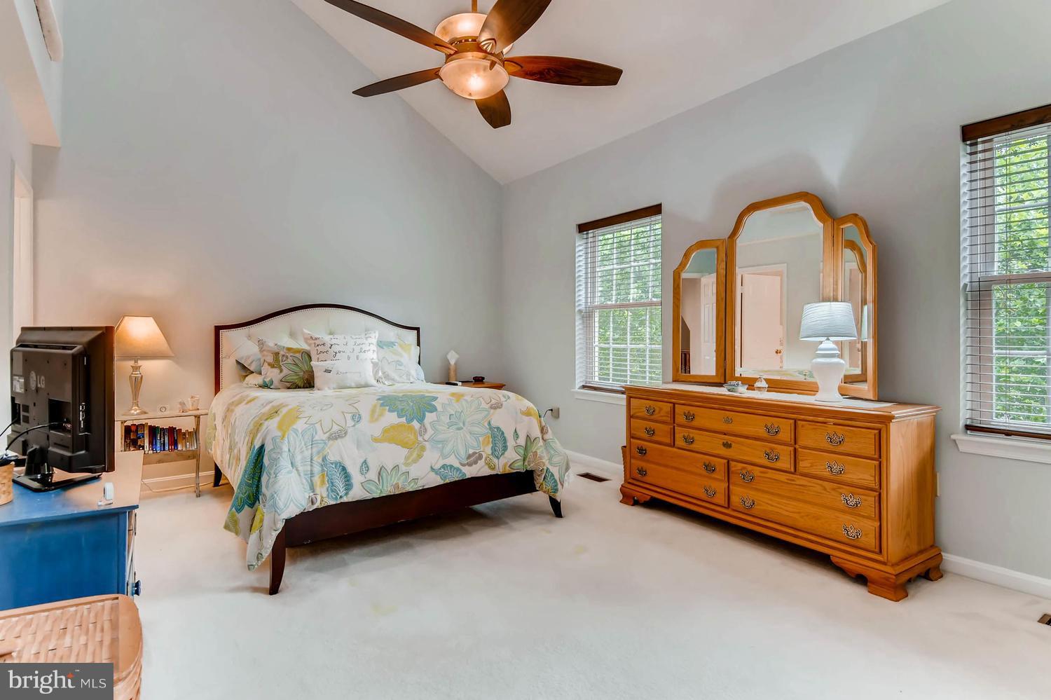 LOVETON FARMS - Residential