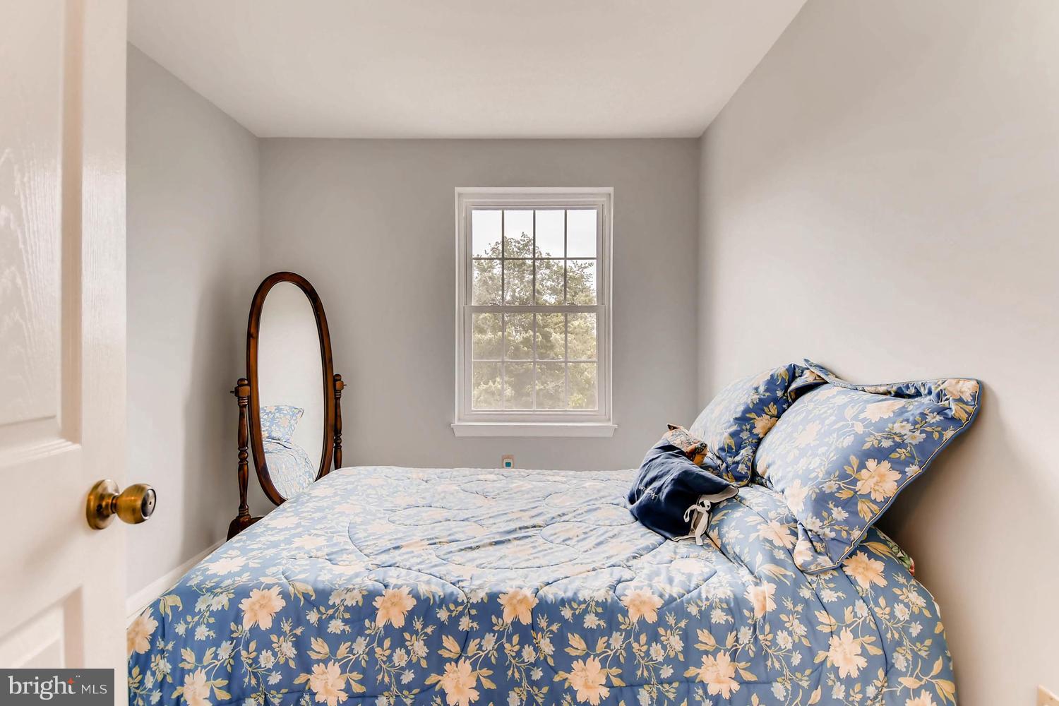 LOVETON FARMS - Residential