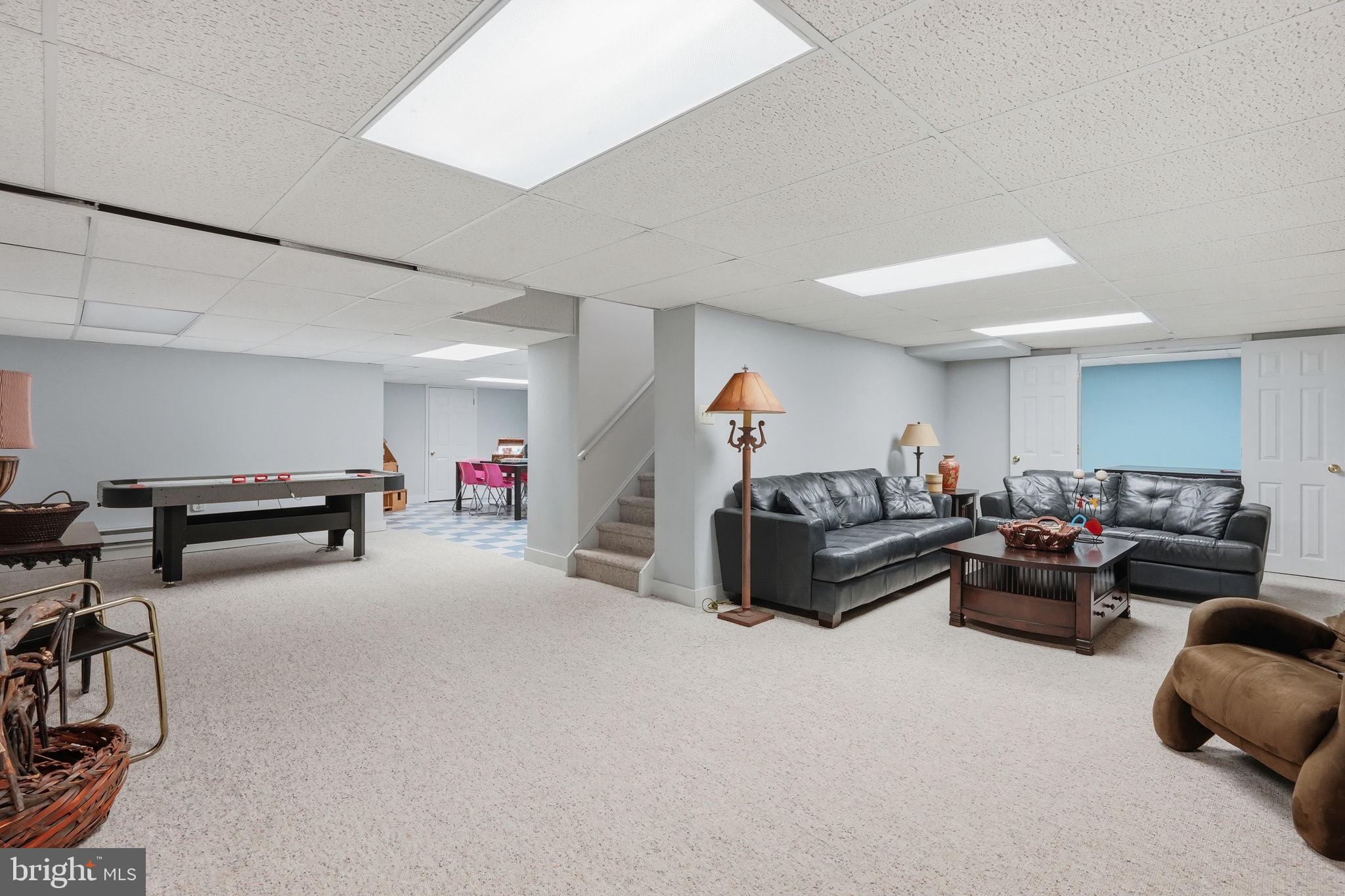 ROSE TREE ESTS - Residential