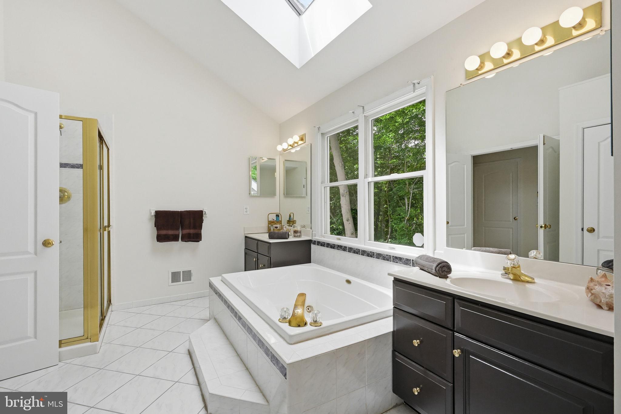 ROSE TREE ESTS - Residential