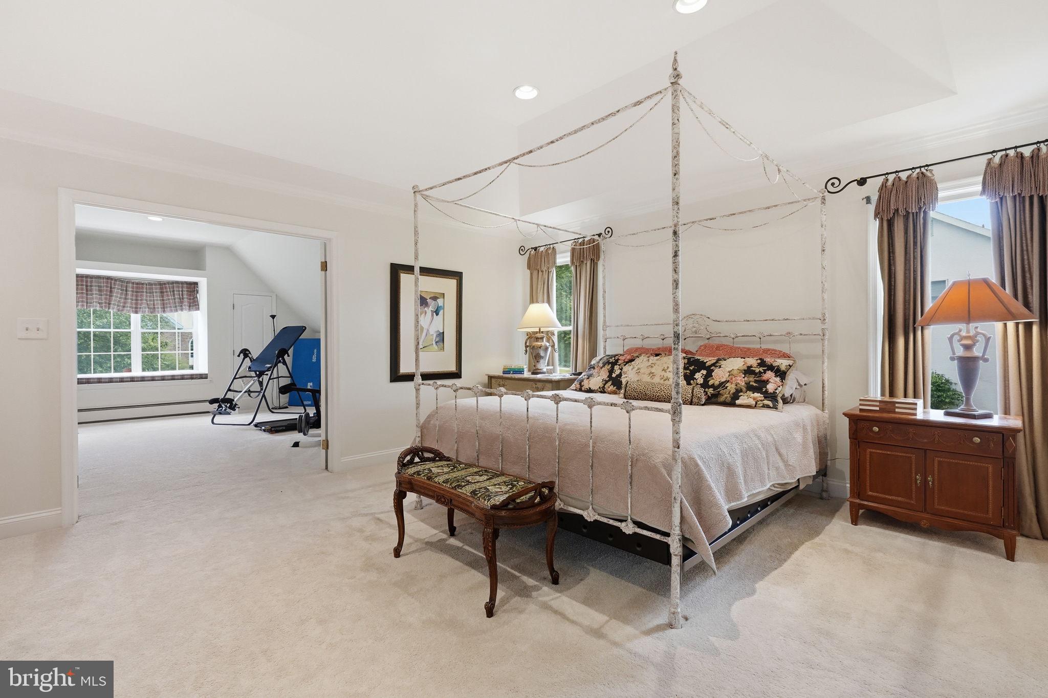 ROSE TREE ESTS - Residential