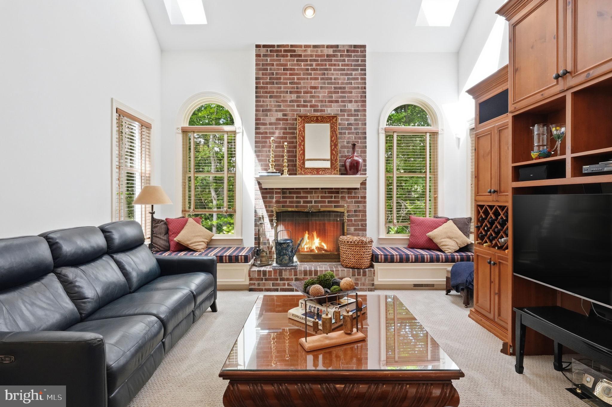ROSE TREE ESTS - Residential
