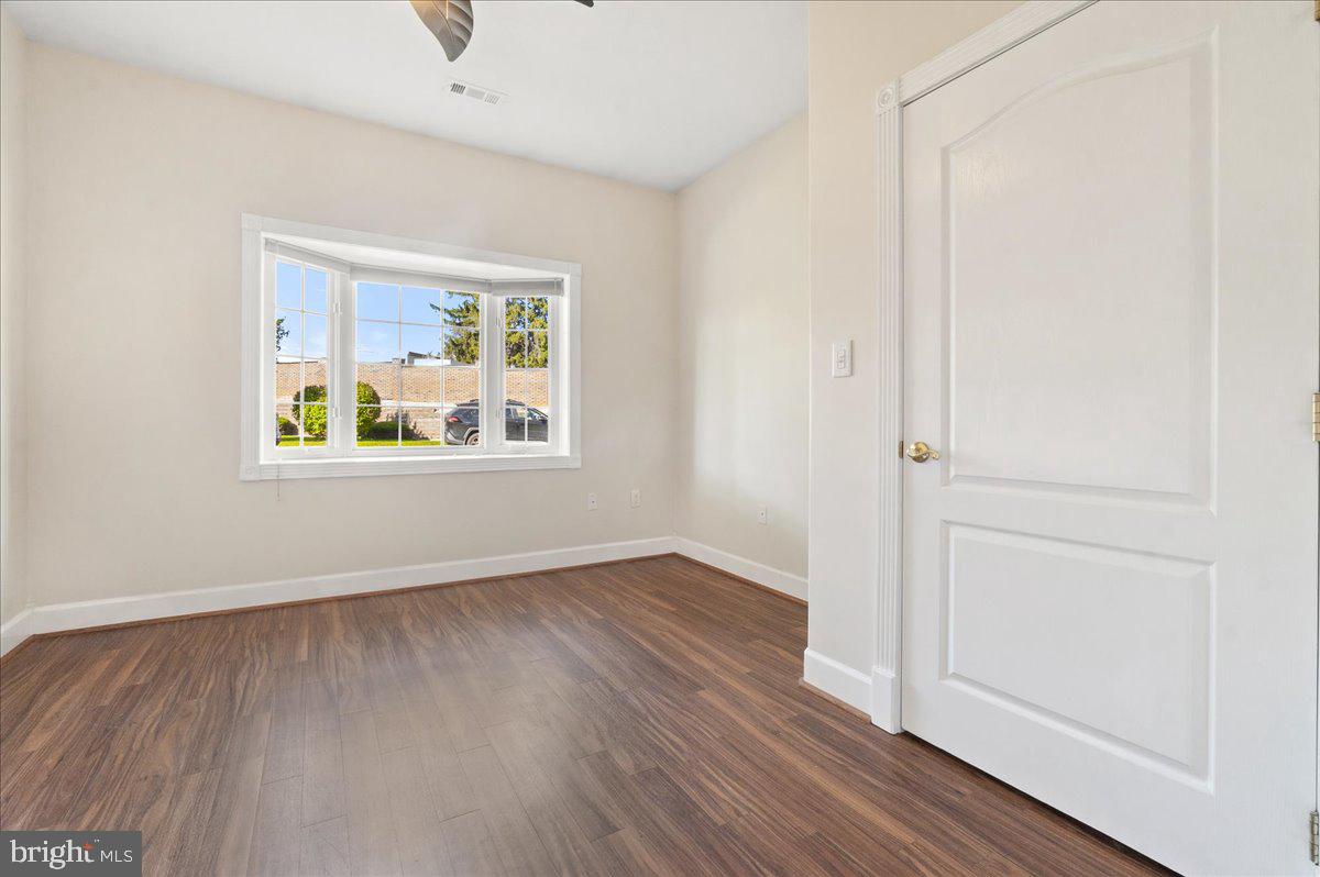 SUMMERLAND MANOR - Residential