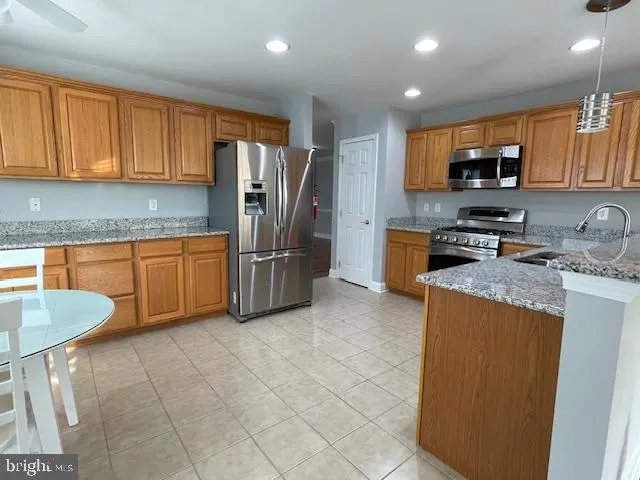 Swedesboro, New Jersey 08085, United States, 2 Bedrooms Bedrooms, ,2 BathroomsBathrooms,Residential,Active,237189