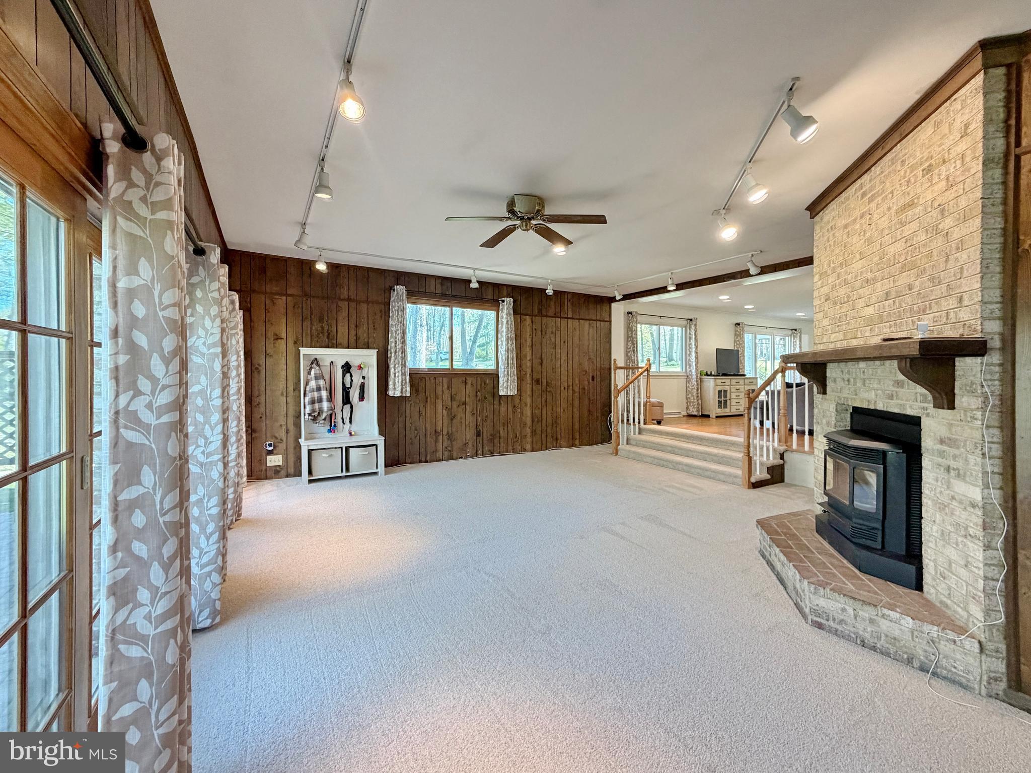 GLEN OAK - Residential