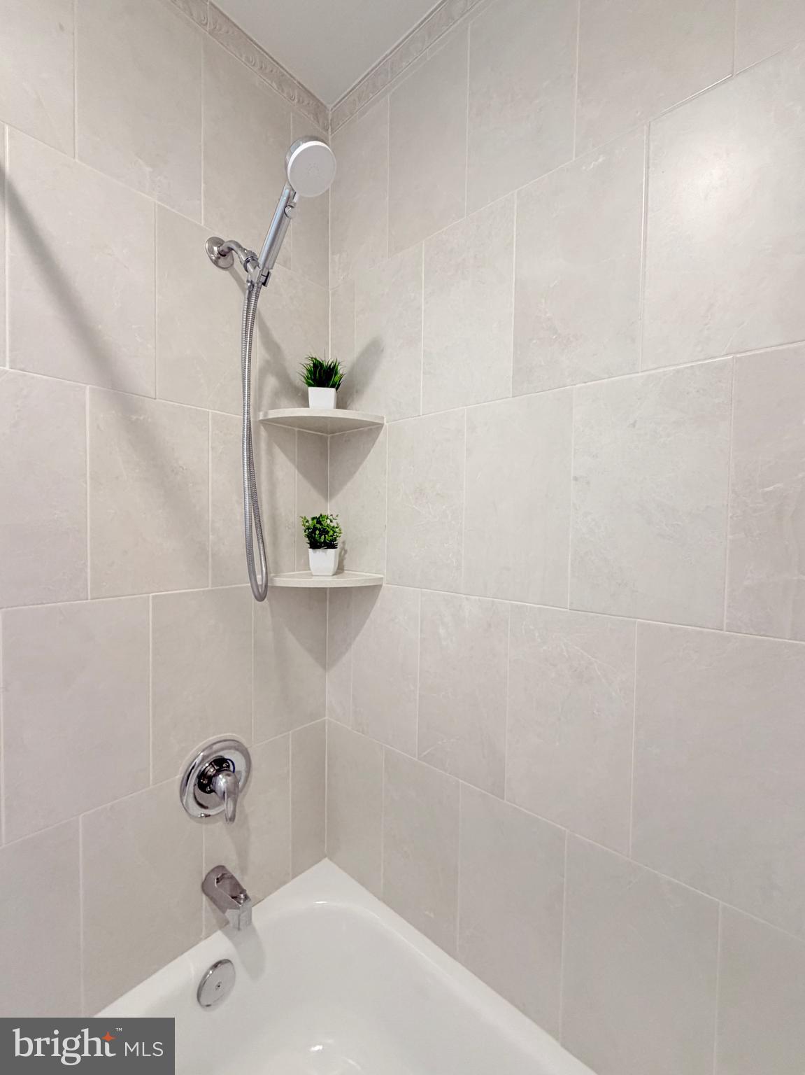 GLEN OAK - Residential