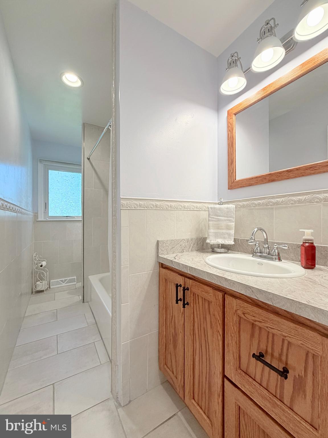 GLEN OAK - Residential